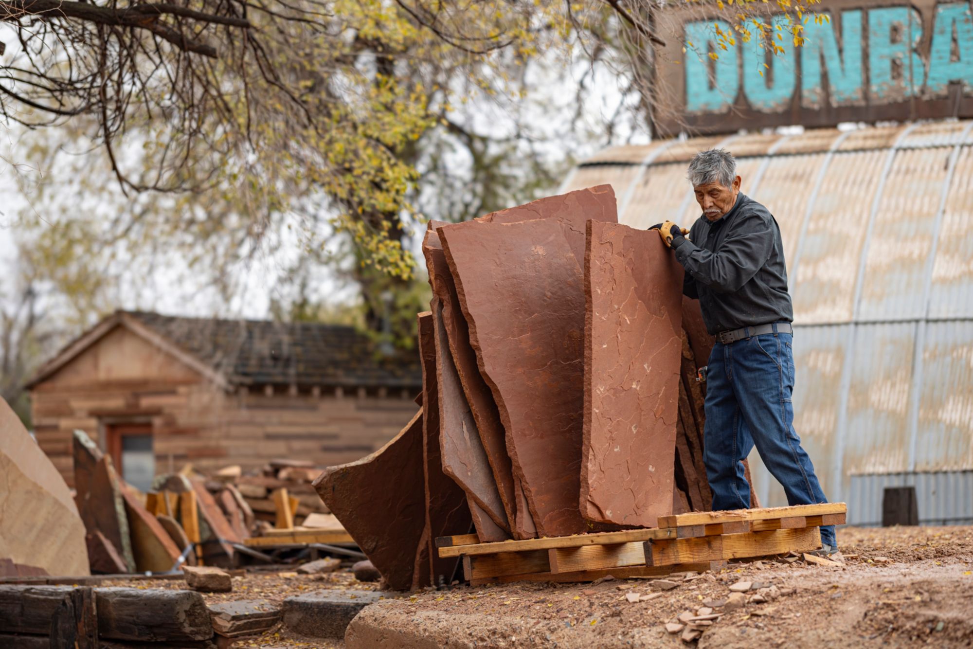 Carhartt Men's Loose Fit Midweight Chambray Long Sleeve Shirt product image