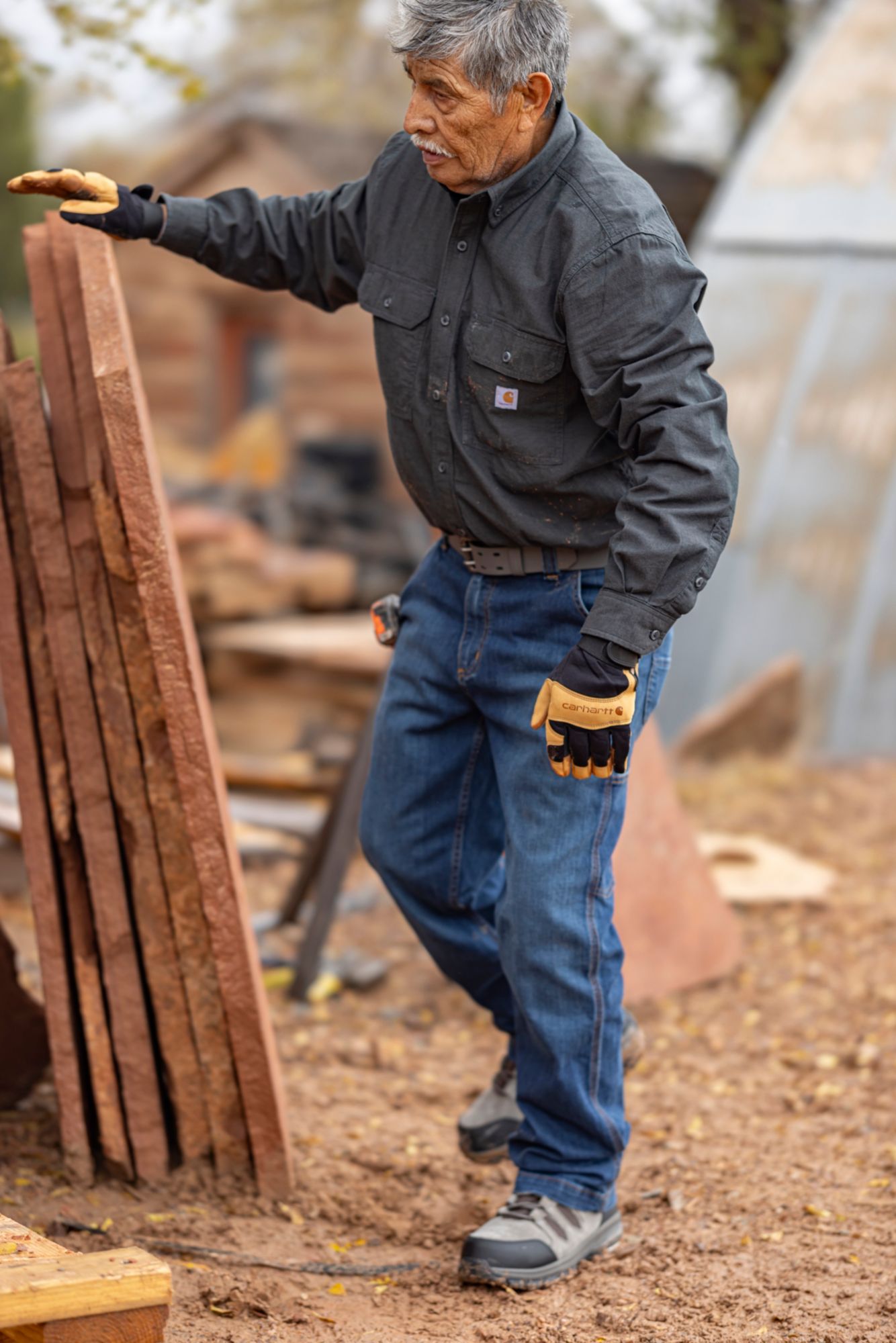 Carhartt Men's Loose Fit Midweight Chambray Long Sleeve Shirt product image