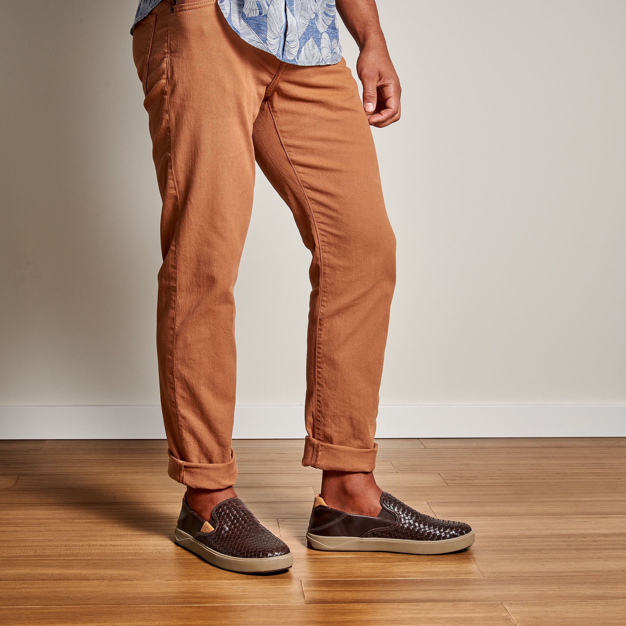 OluKai Men's Lae'ahi Lauhala Shoes product image