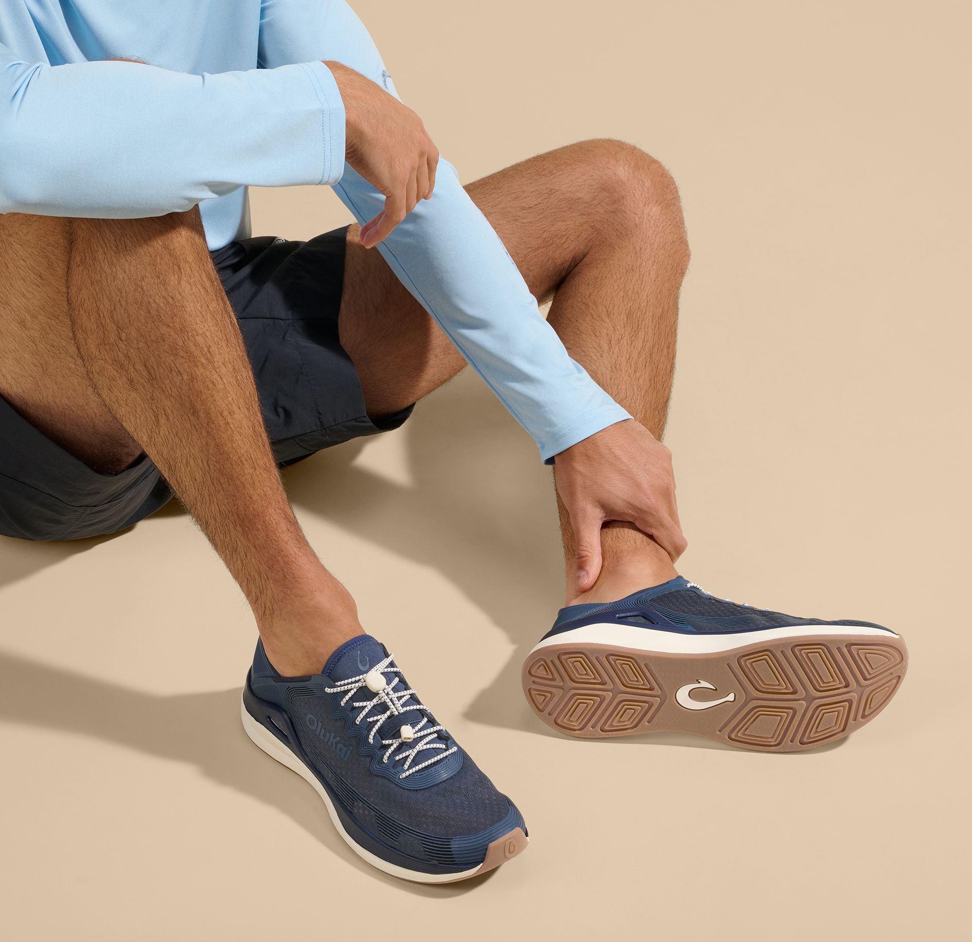 OluKai Mens Ahi Shoes product image