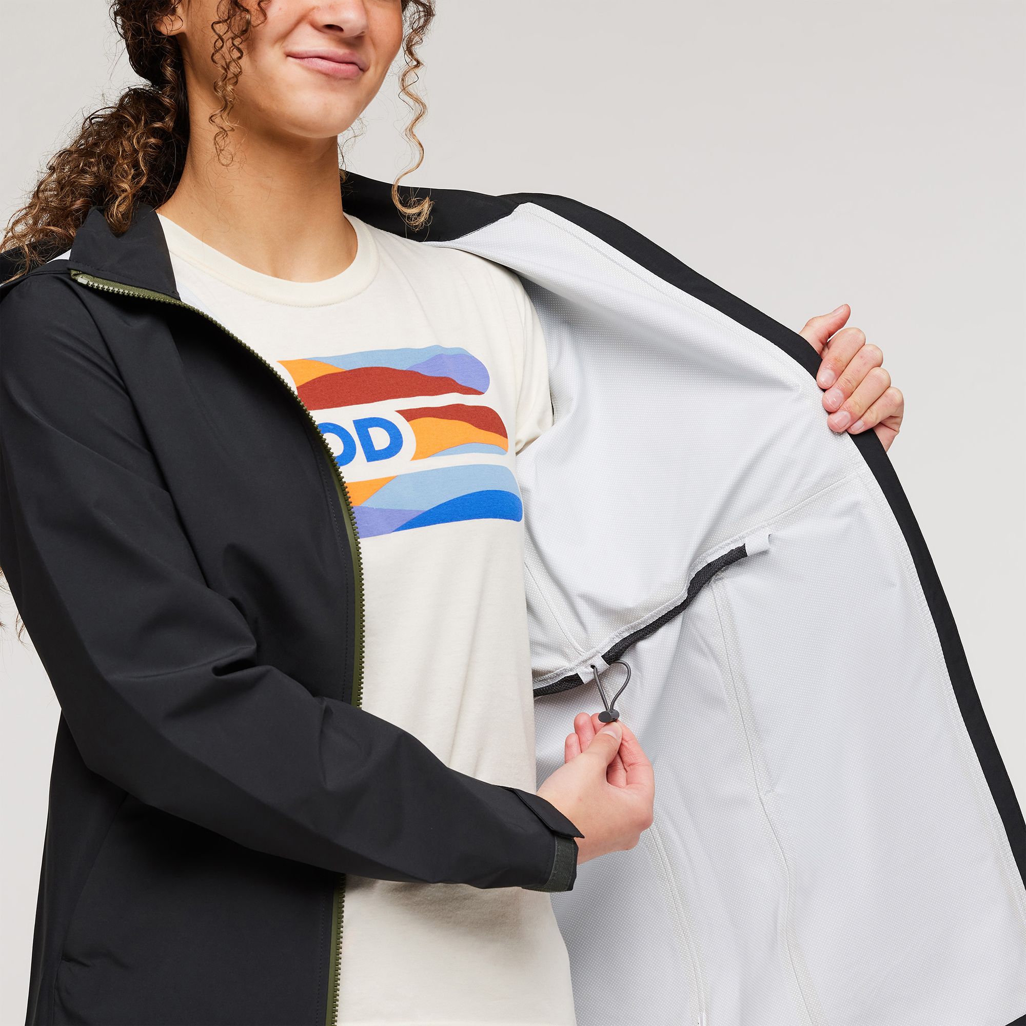 Cotopaxi Women's Cielo Rain Trench product image