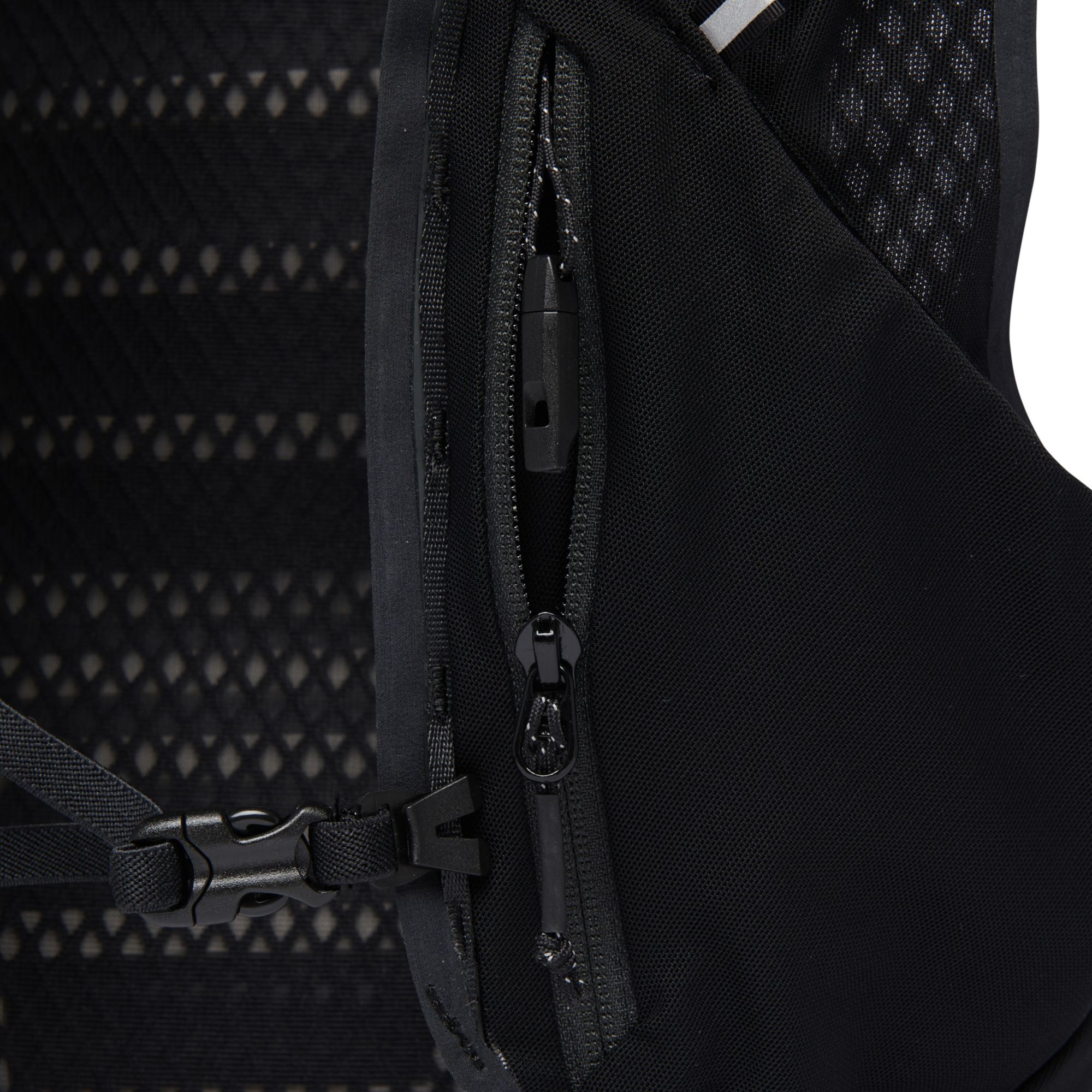 Black Diamond Distance 15 Backpack product image