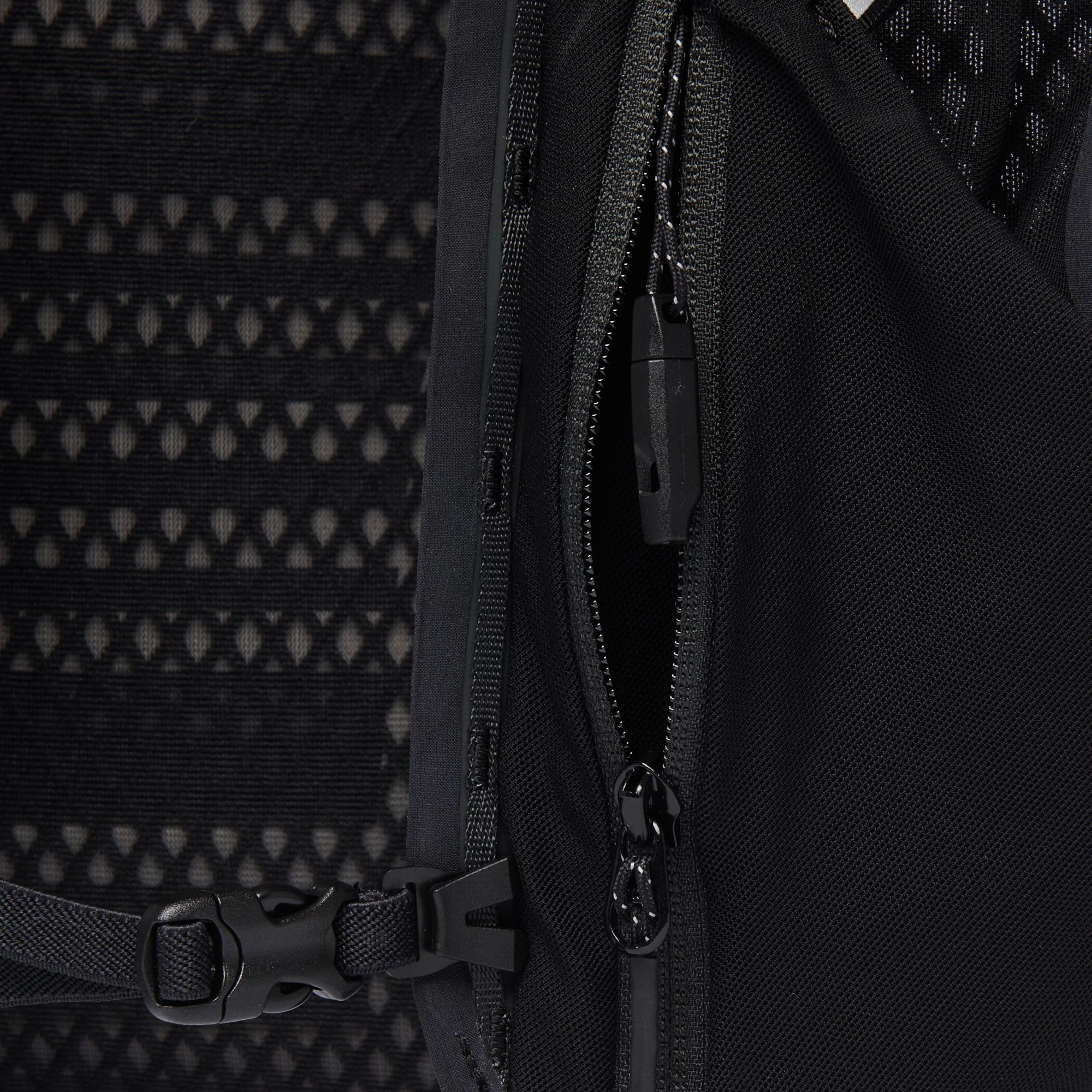 Black Diamond Distance 8 Backpack product image