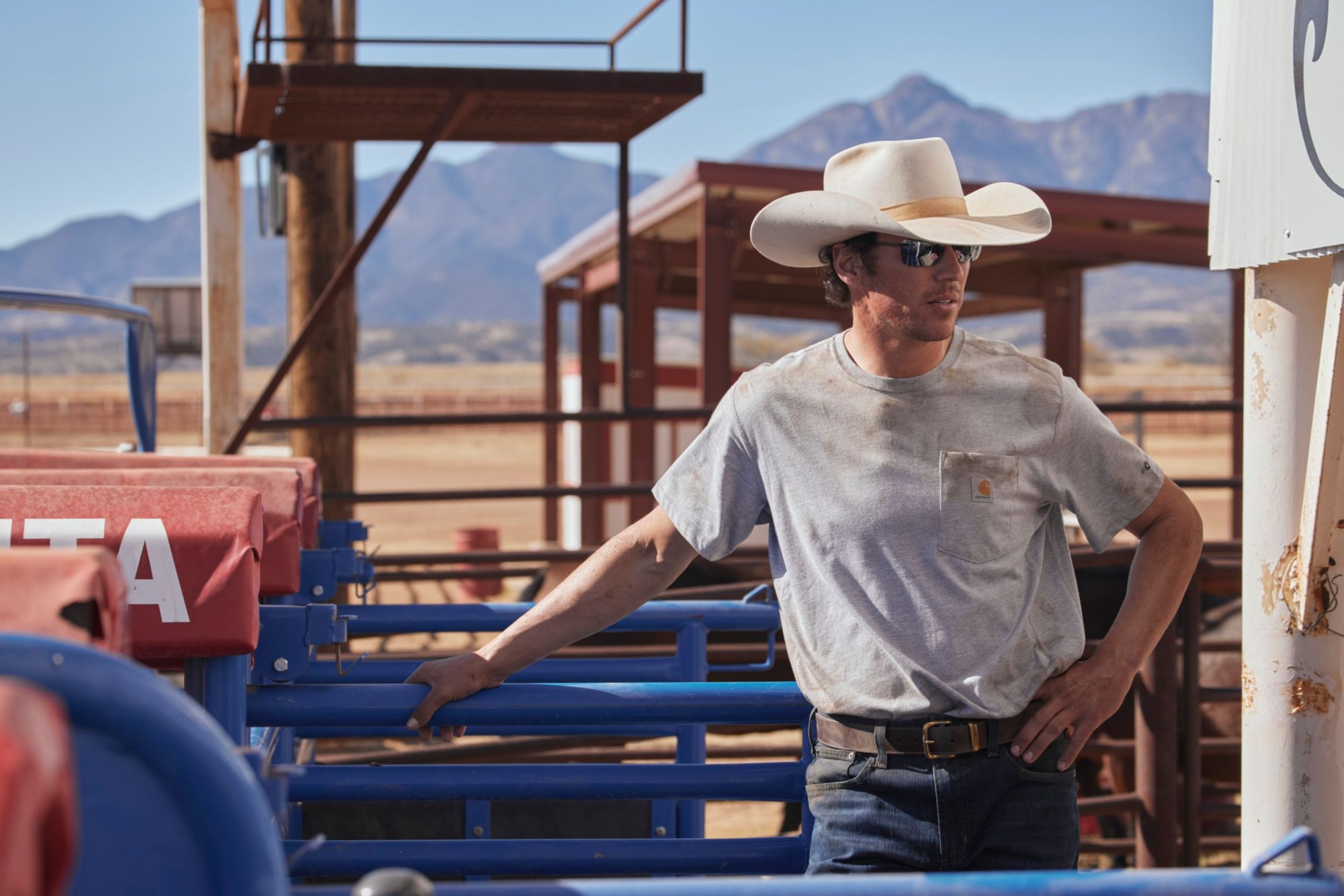 Carhartt Men's Force Pocket Short Sleeve T-Shirt product image