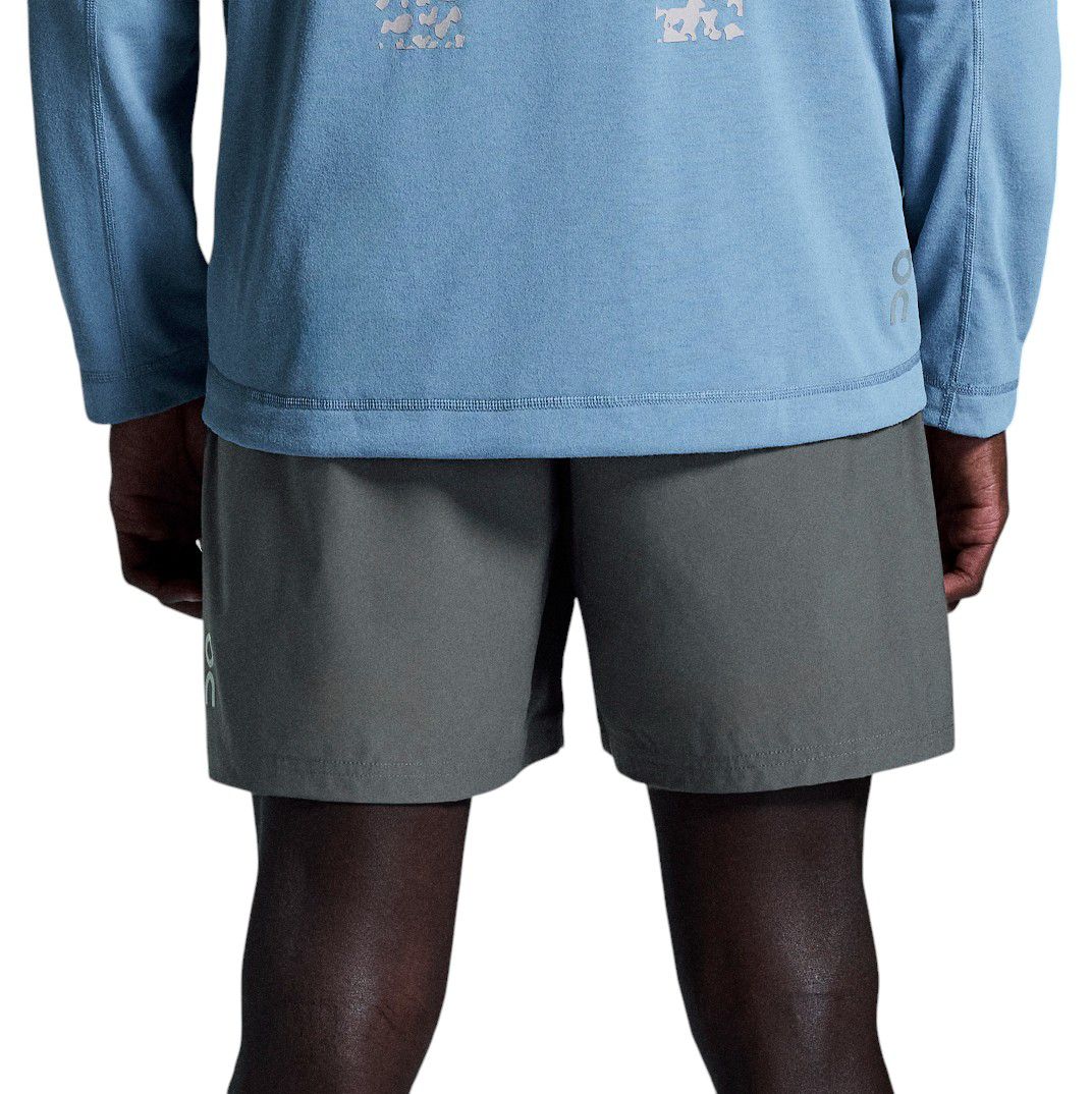 On Men's 7'' Core Shorts product image