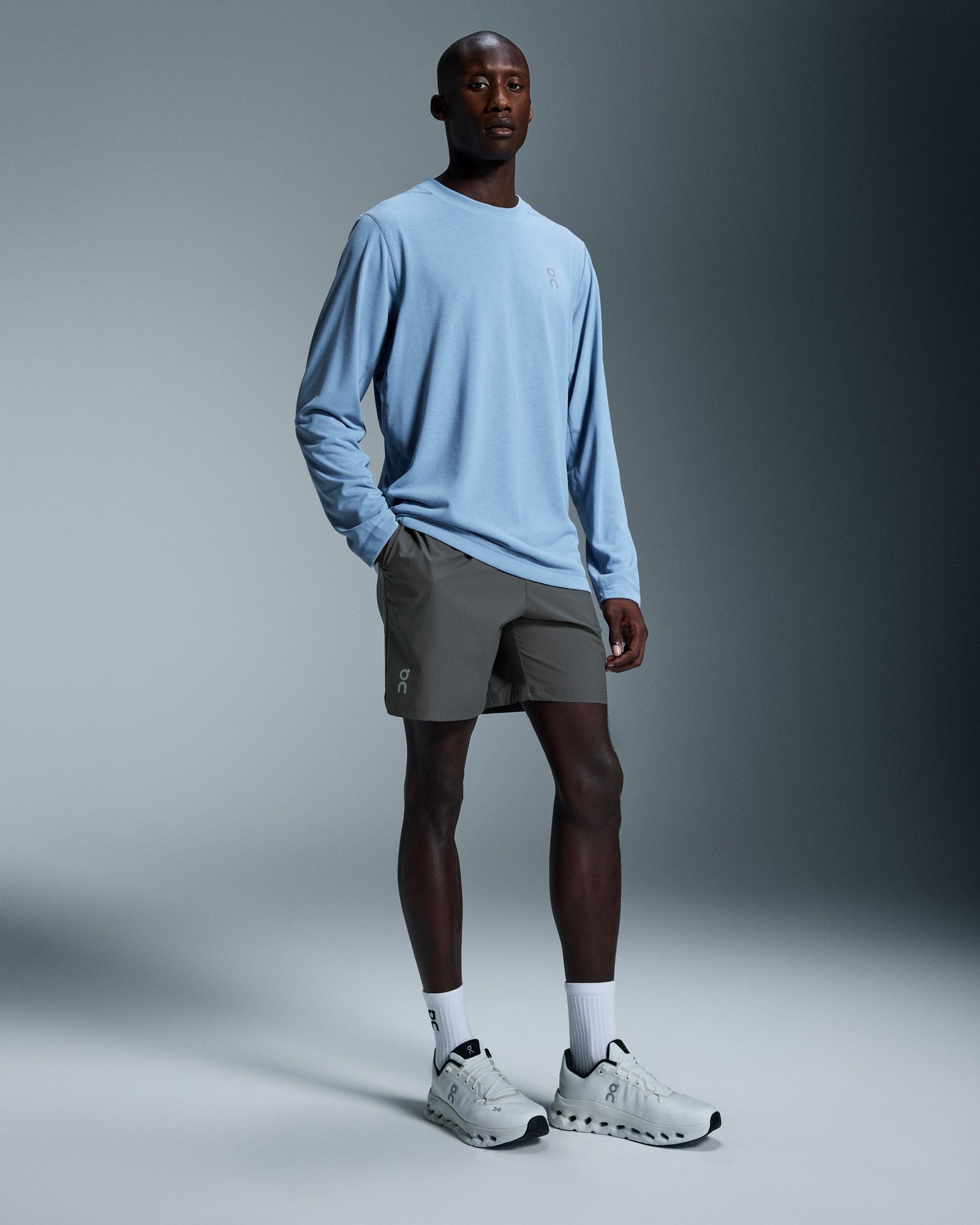 On Men's 7'' Core Shorts product image