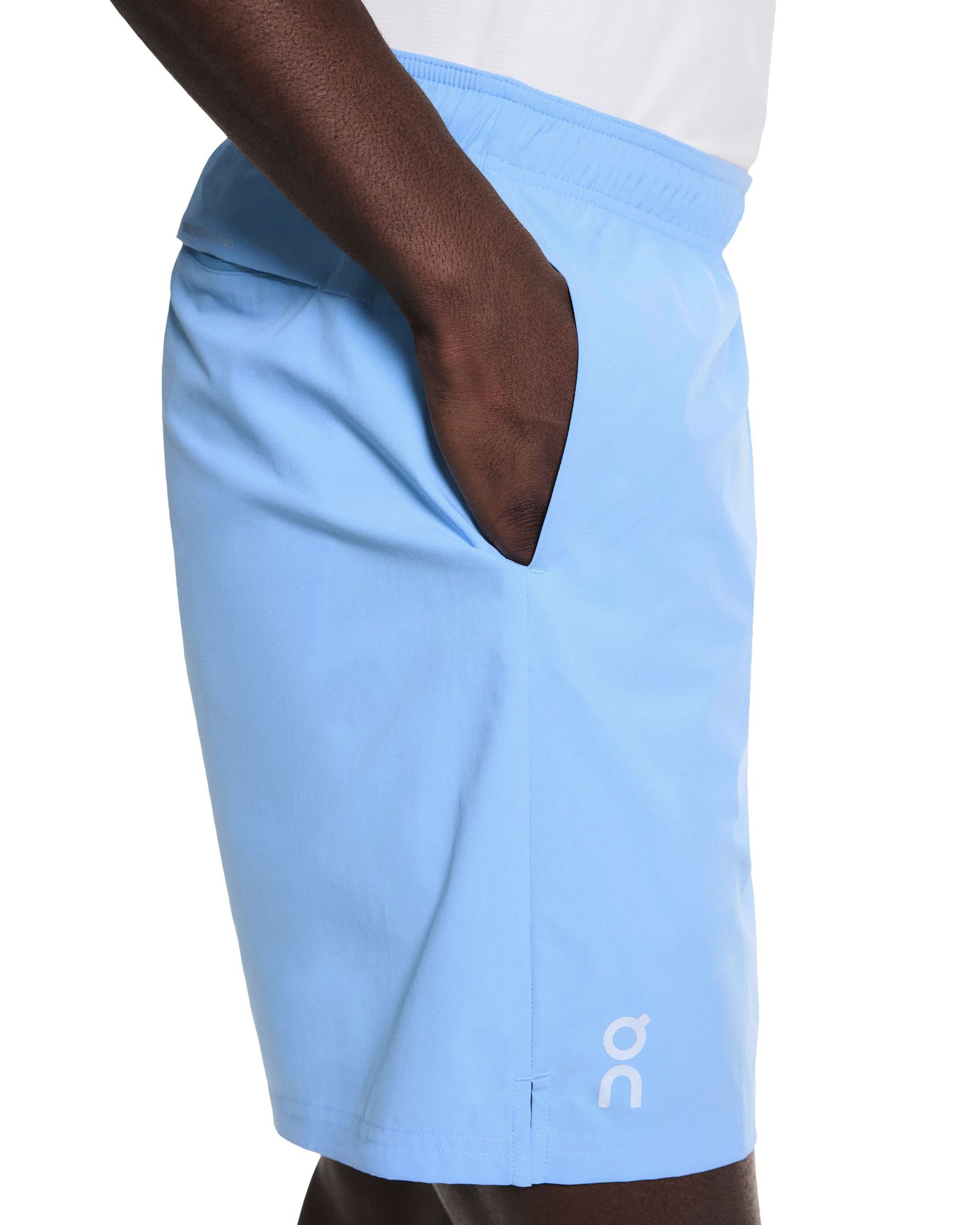 On Men's 7'' Core Shorts product image