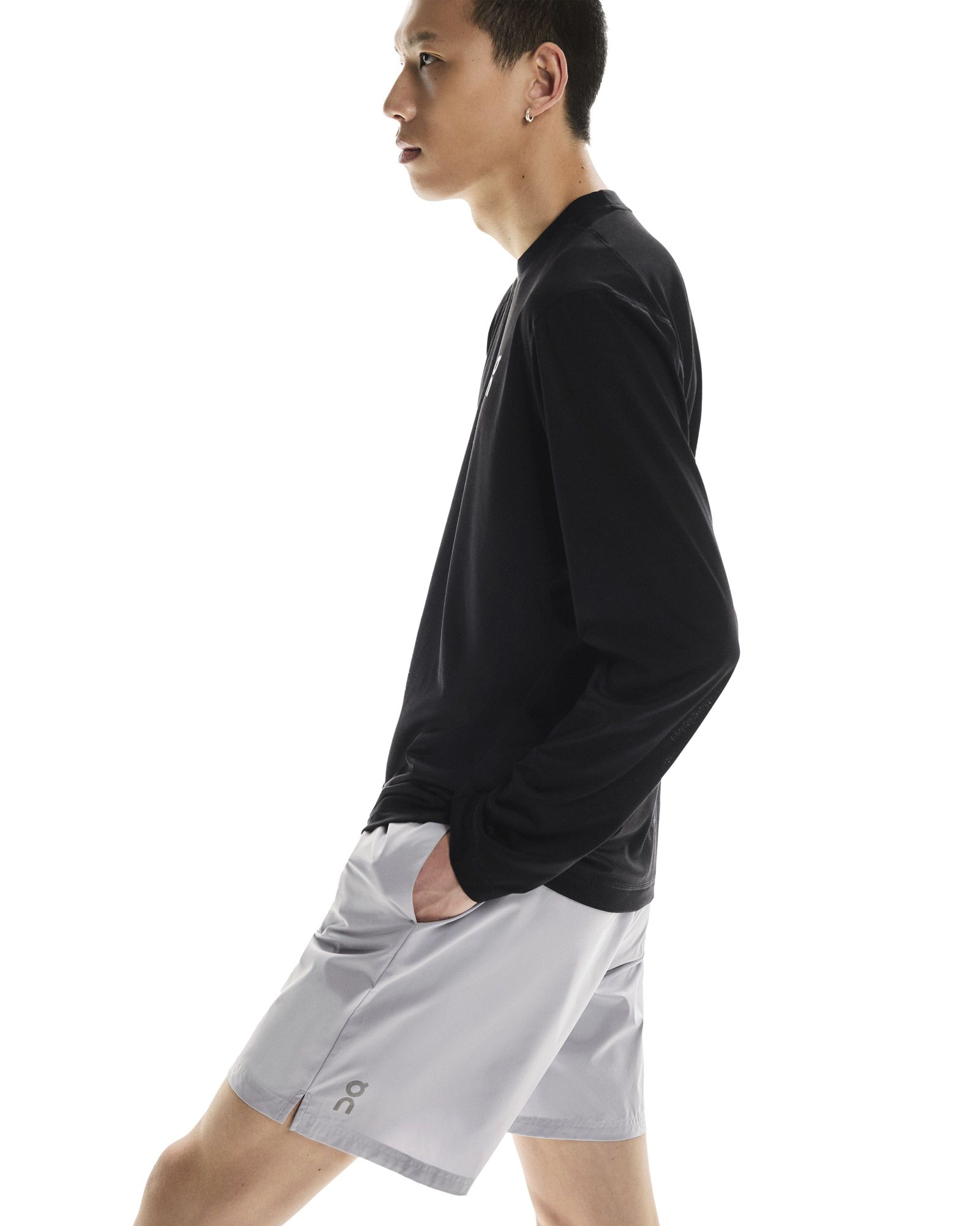 On Men's 7'' Core Shorts product image