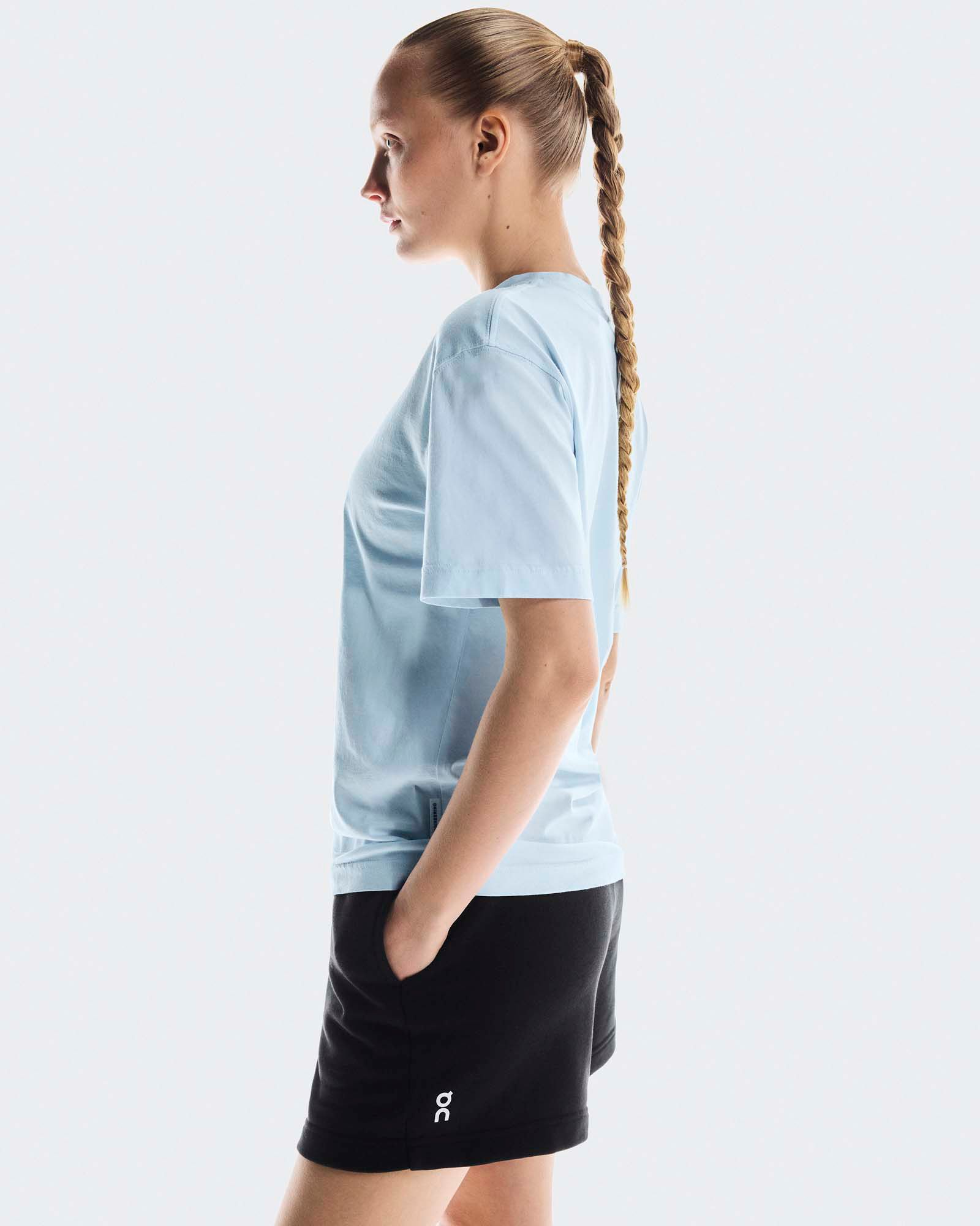 On Women's Club Shorts product image