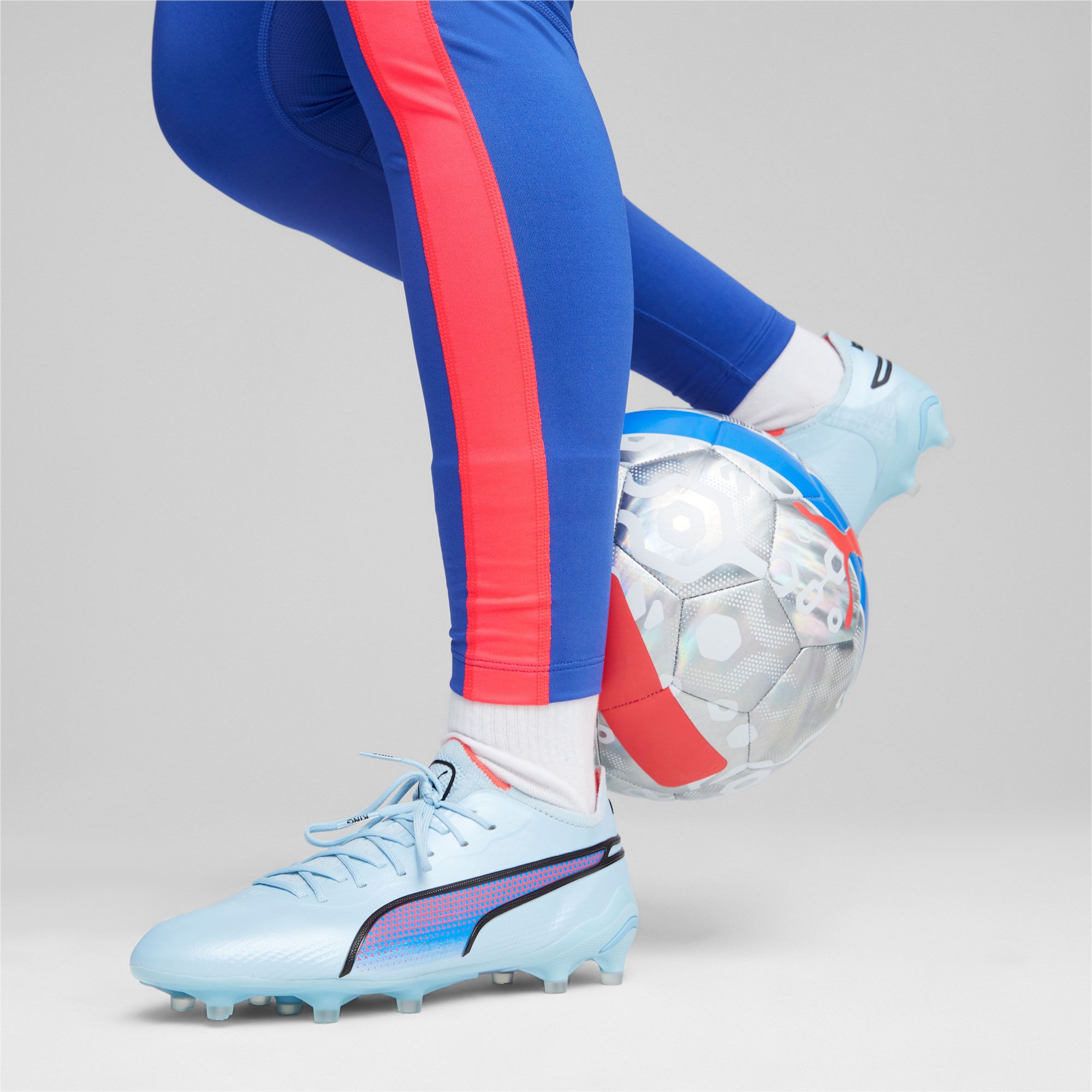 PUMA Women's King Ultimate FG Soccer Cleats product image