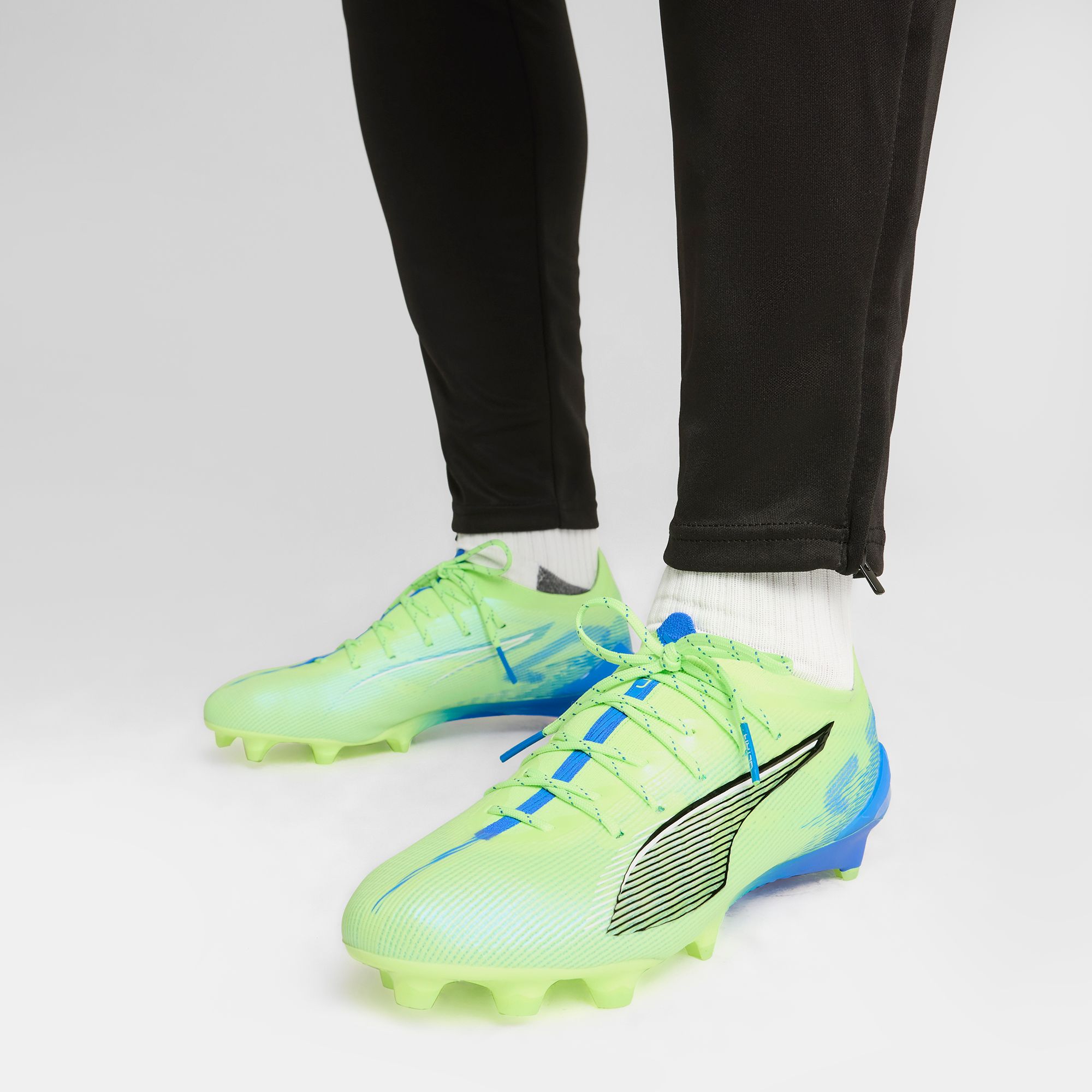 PUMA Ultra 5 Ultimate FG/AG Soccer Cleats product image