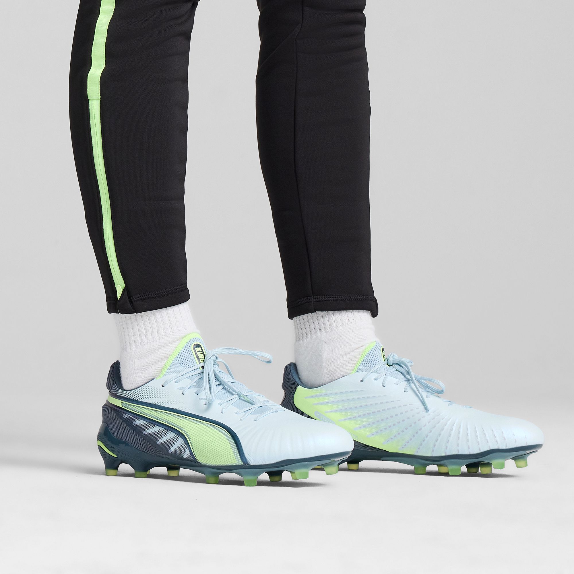 PUMA King Ultimate FG/AG Soccer Cleats product image