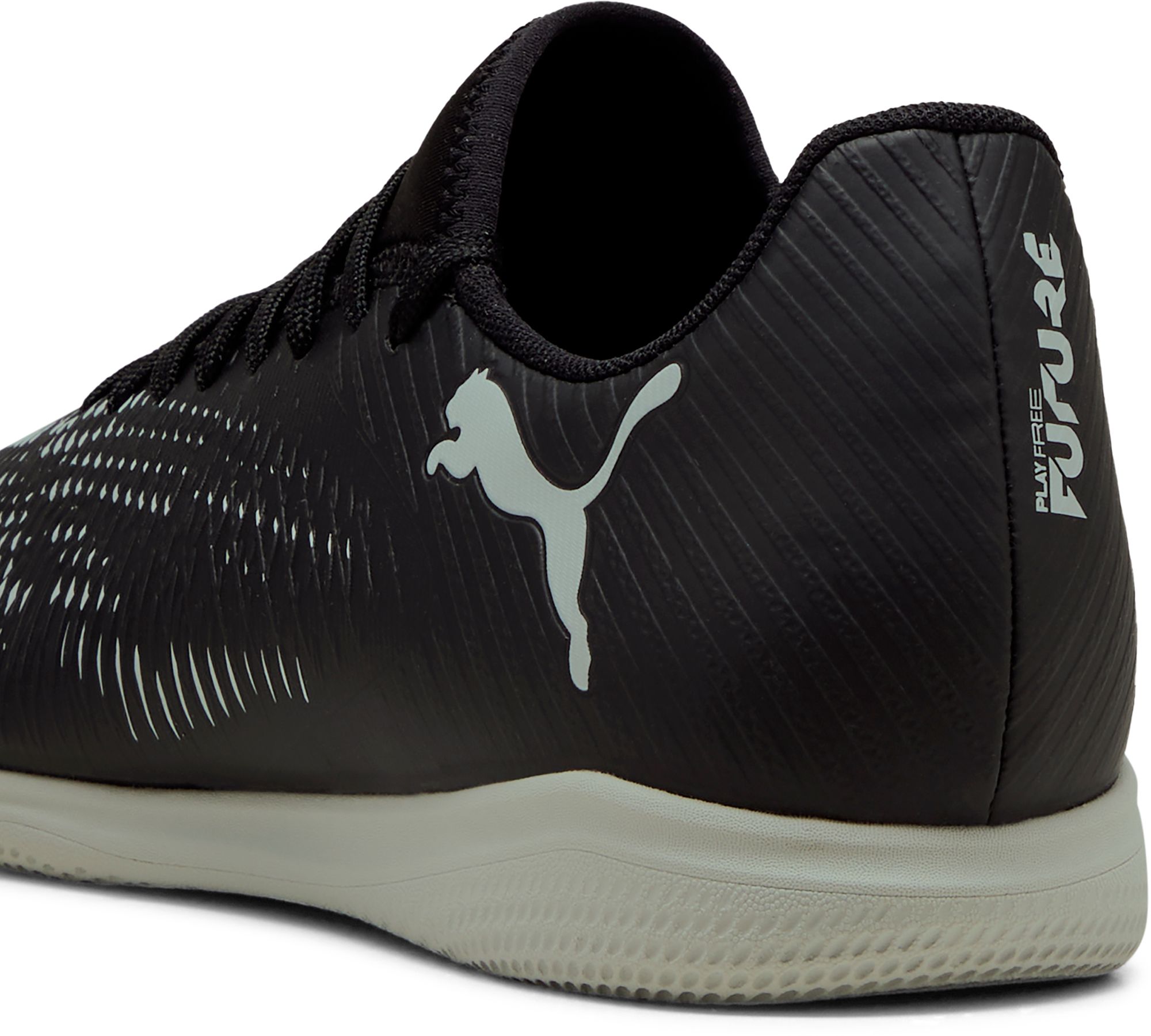 PUMA Future 8 Play Indoor Soccer Shoes product image