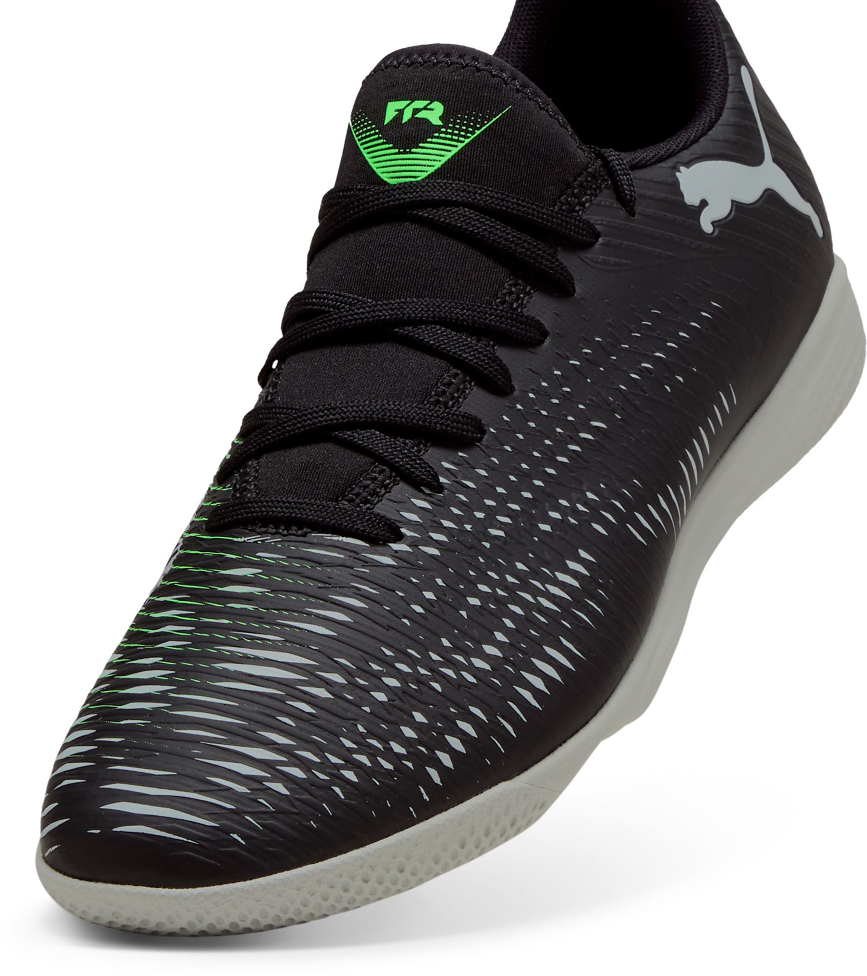 PUMA Future 8 Play Indoor Soccer Shoes product image
