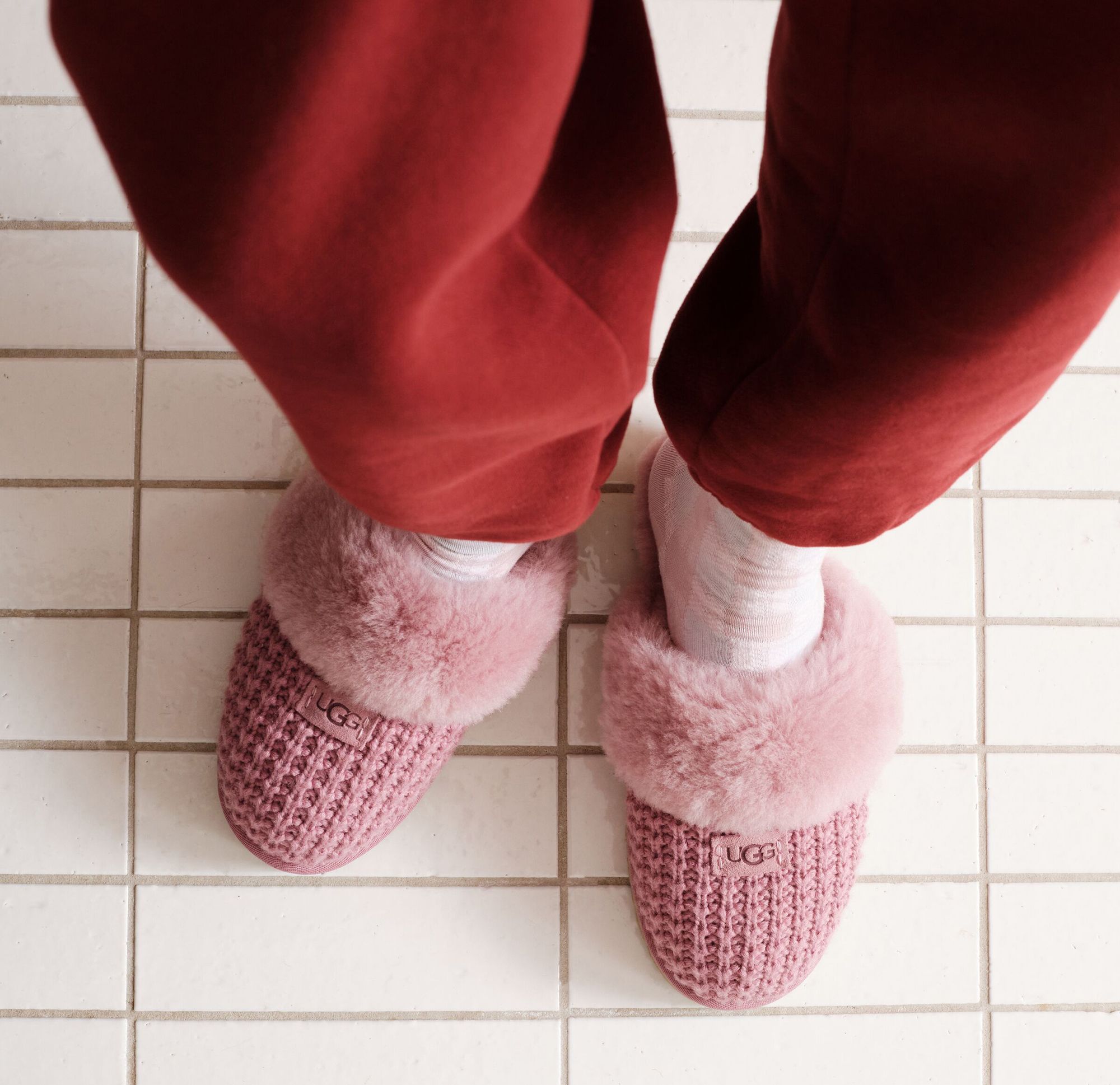 UGG Women's Cozy Slipper product image