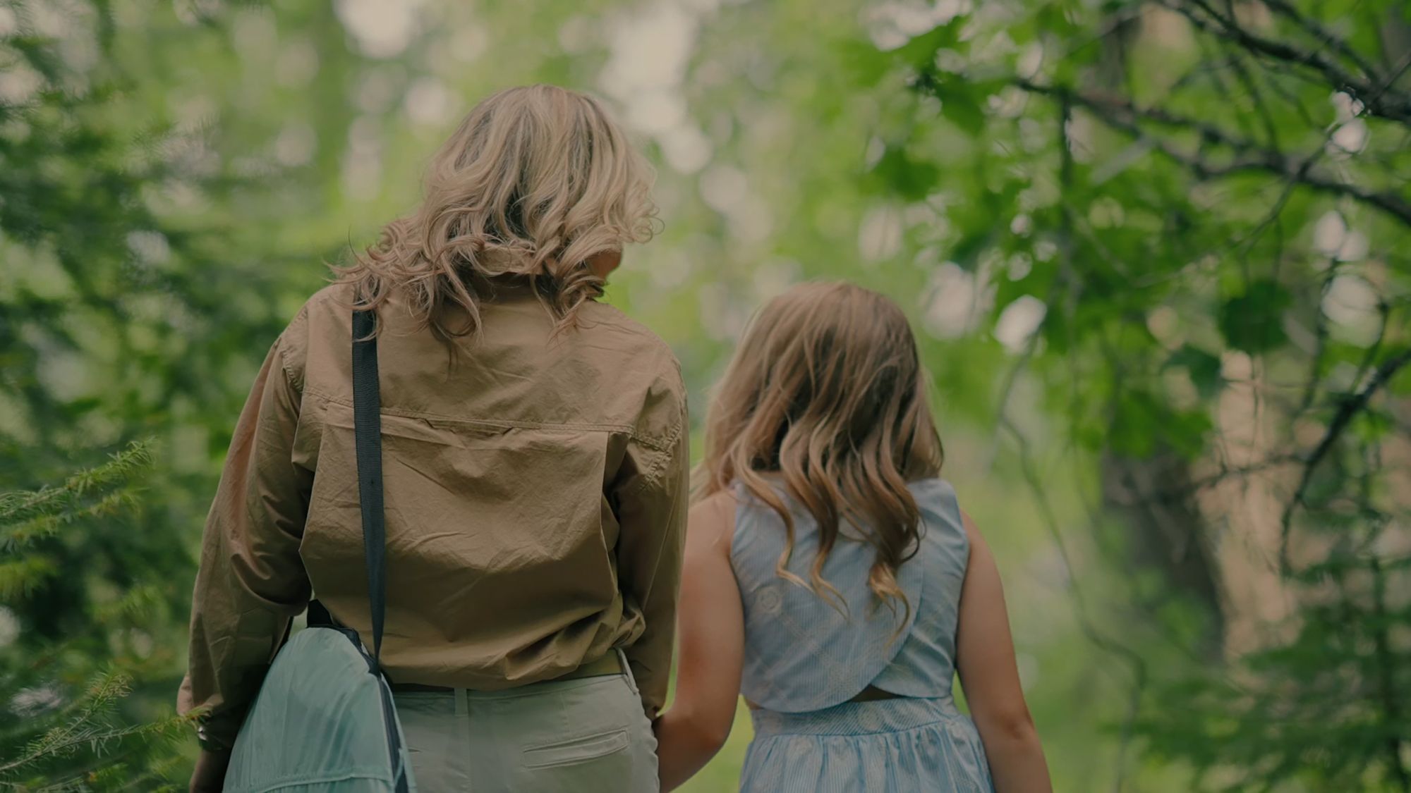 Picnic Time Manta Portable Beach Tent product image