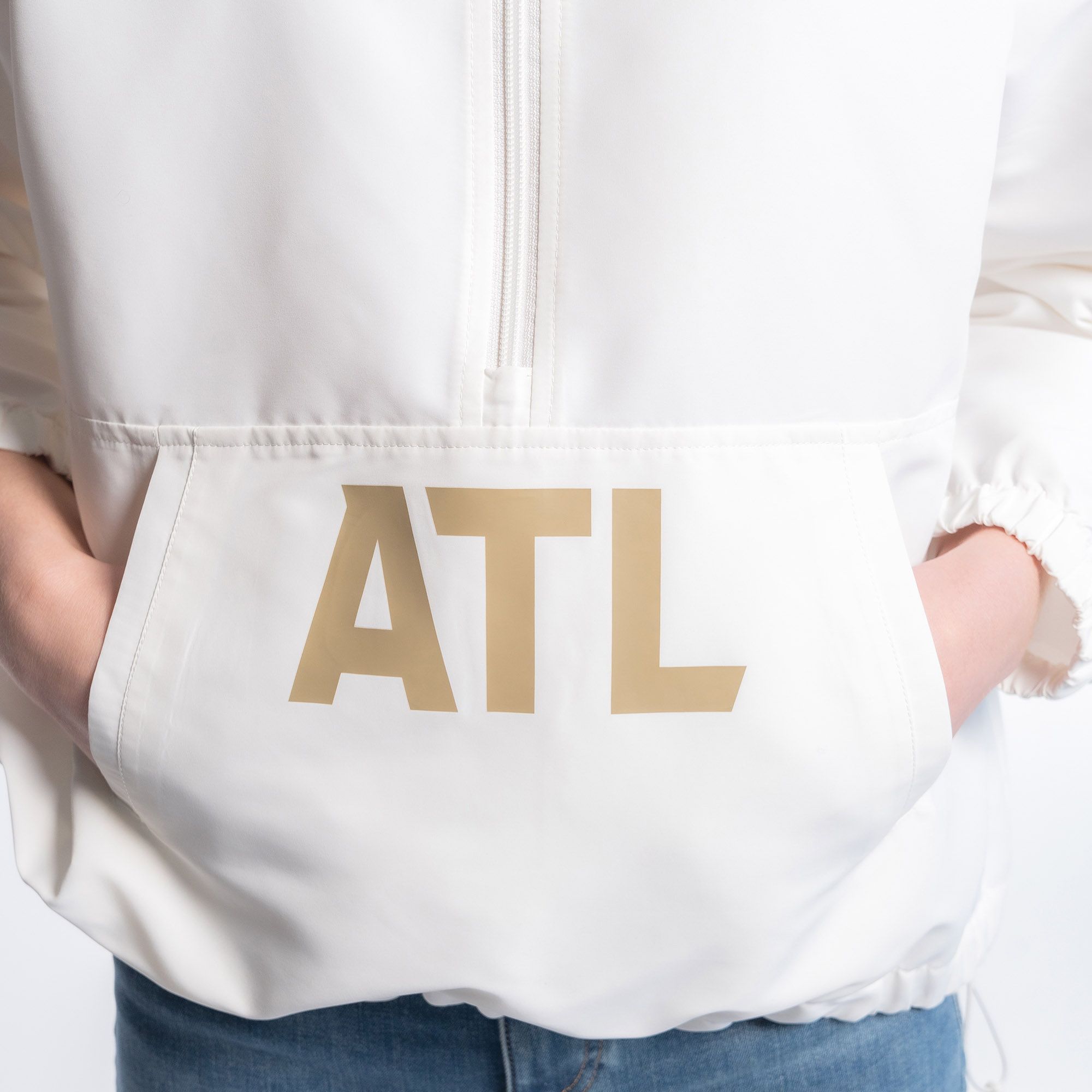 Lusso Women's Atlanta United Cloud Half-Zip Windbreaker product image