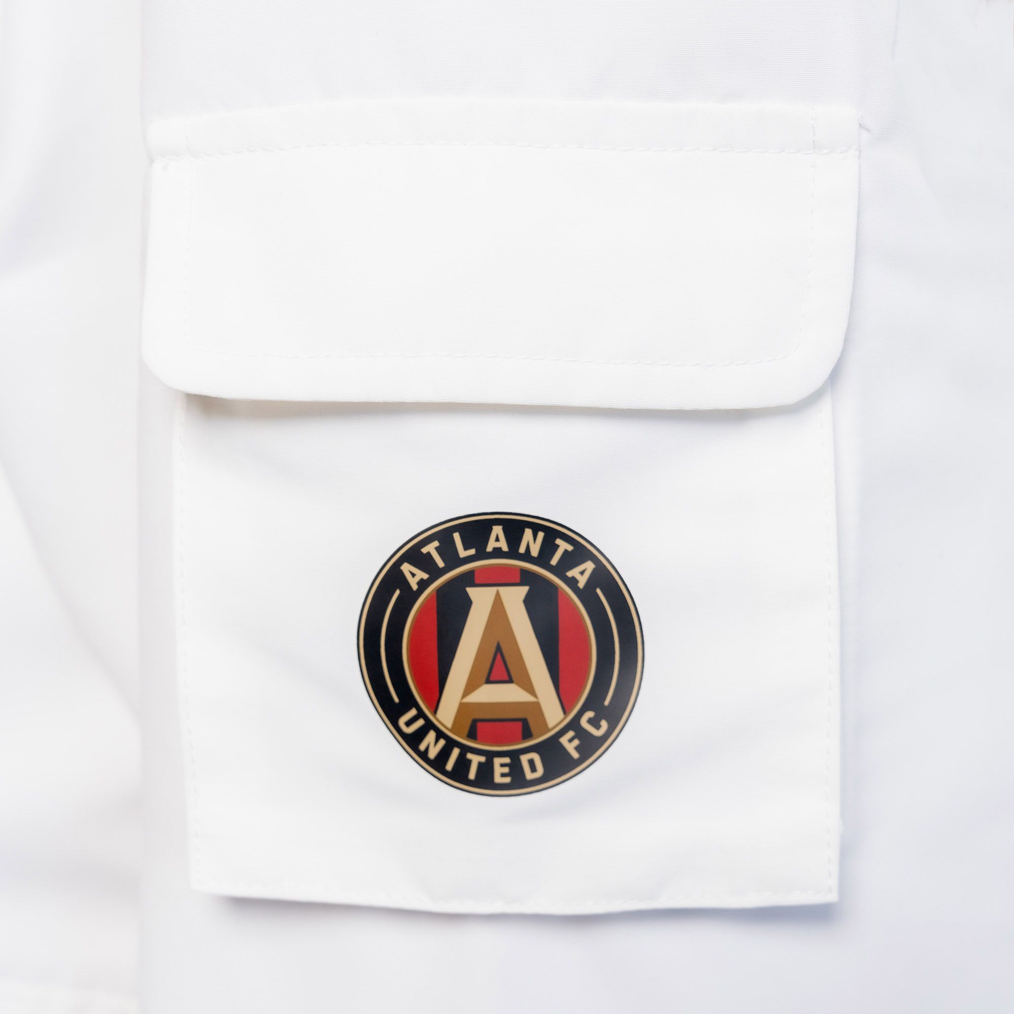 Lusso Women's Atlanta United Cloud Half-Zip Windbreaker product image