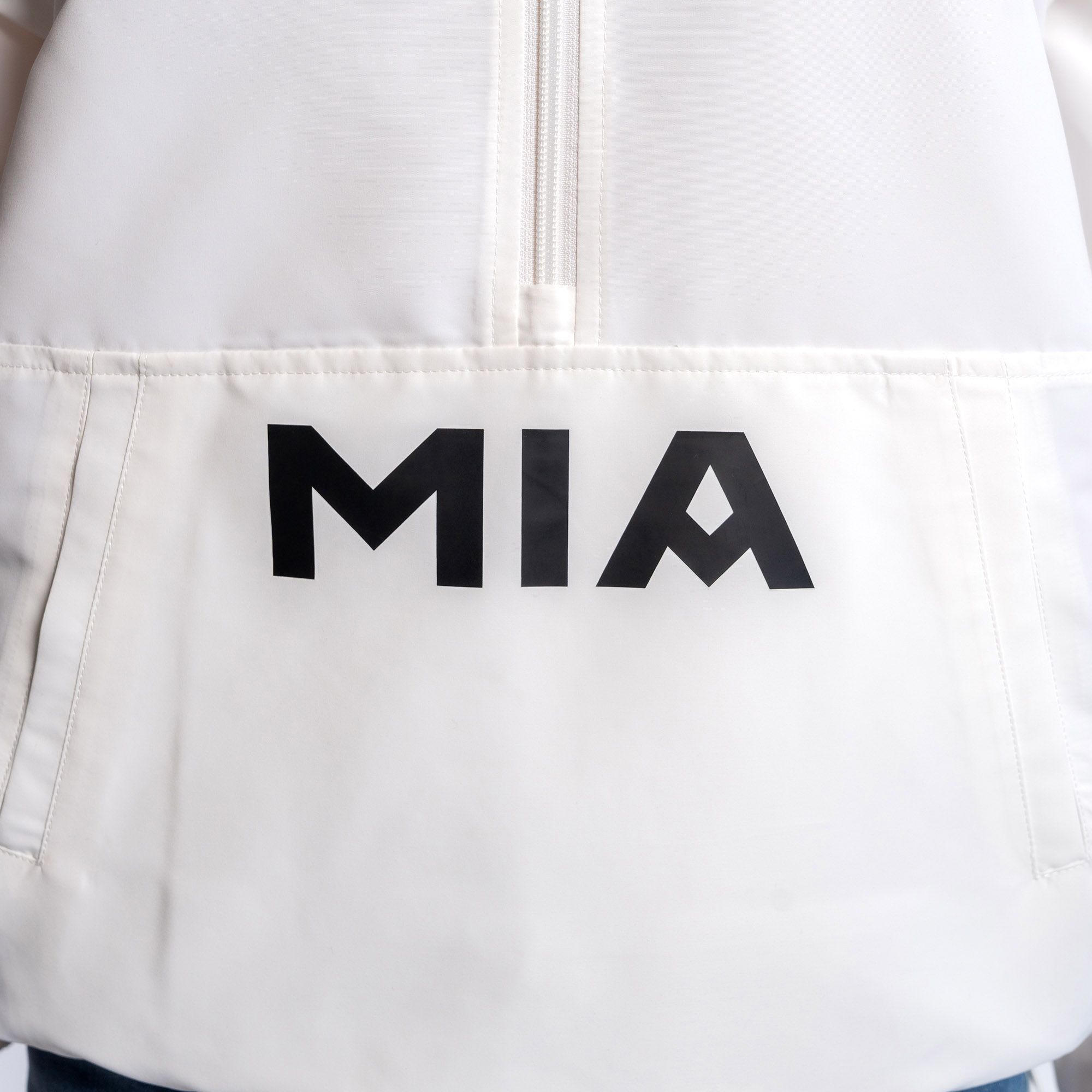 Lusso Women's Inter Miami CF Cloud Half-Zip Windbreaker product image