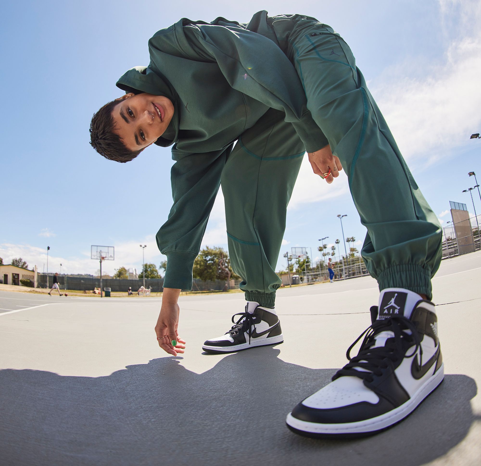 Air Jordan 1 Mid Women's Shoes product image