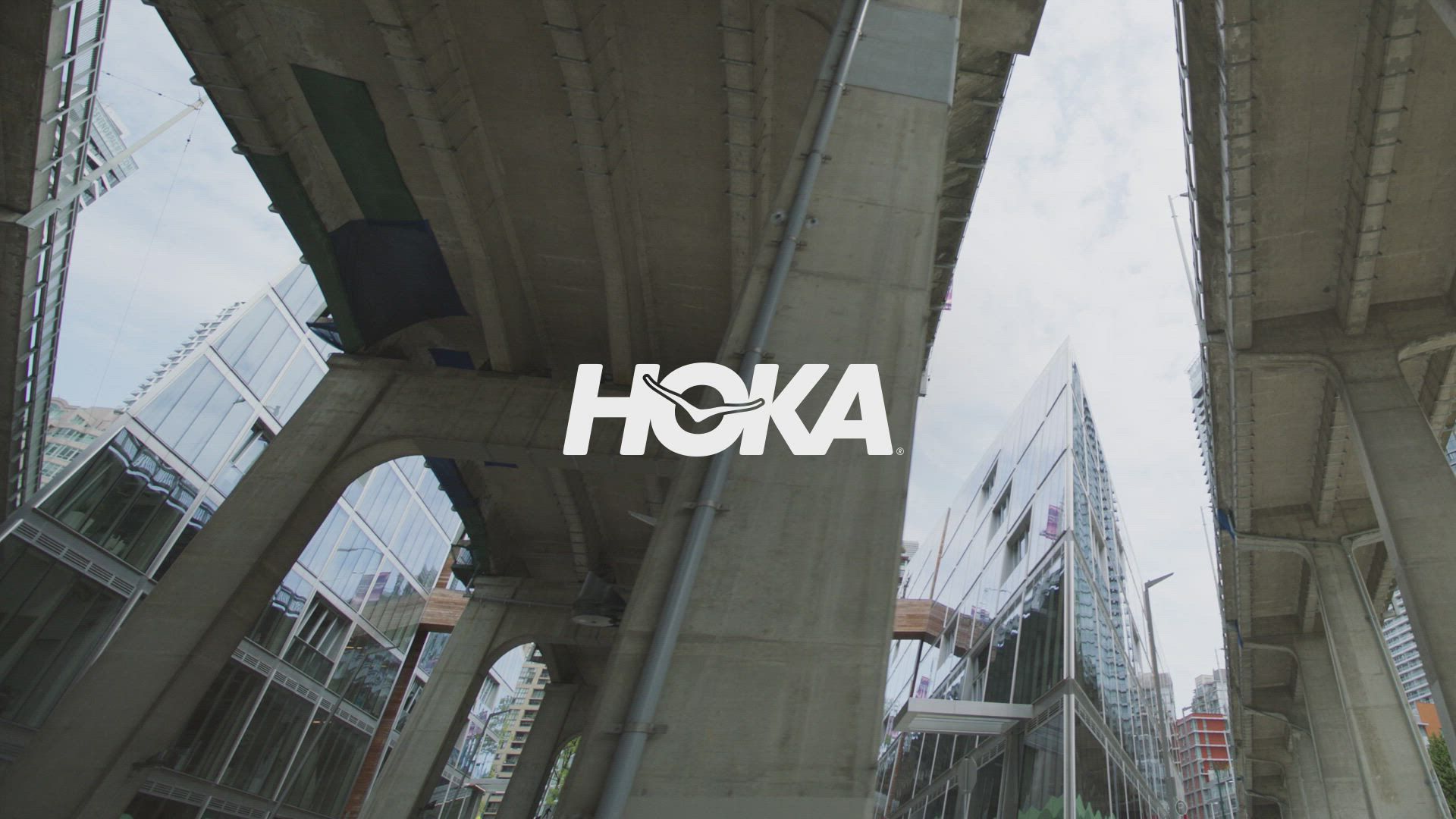 HOKA Men's Arahi 7 Running Shoes product