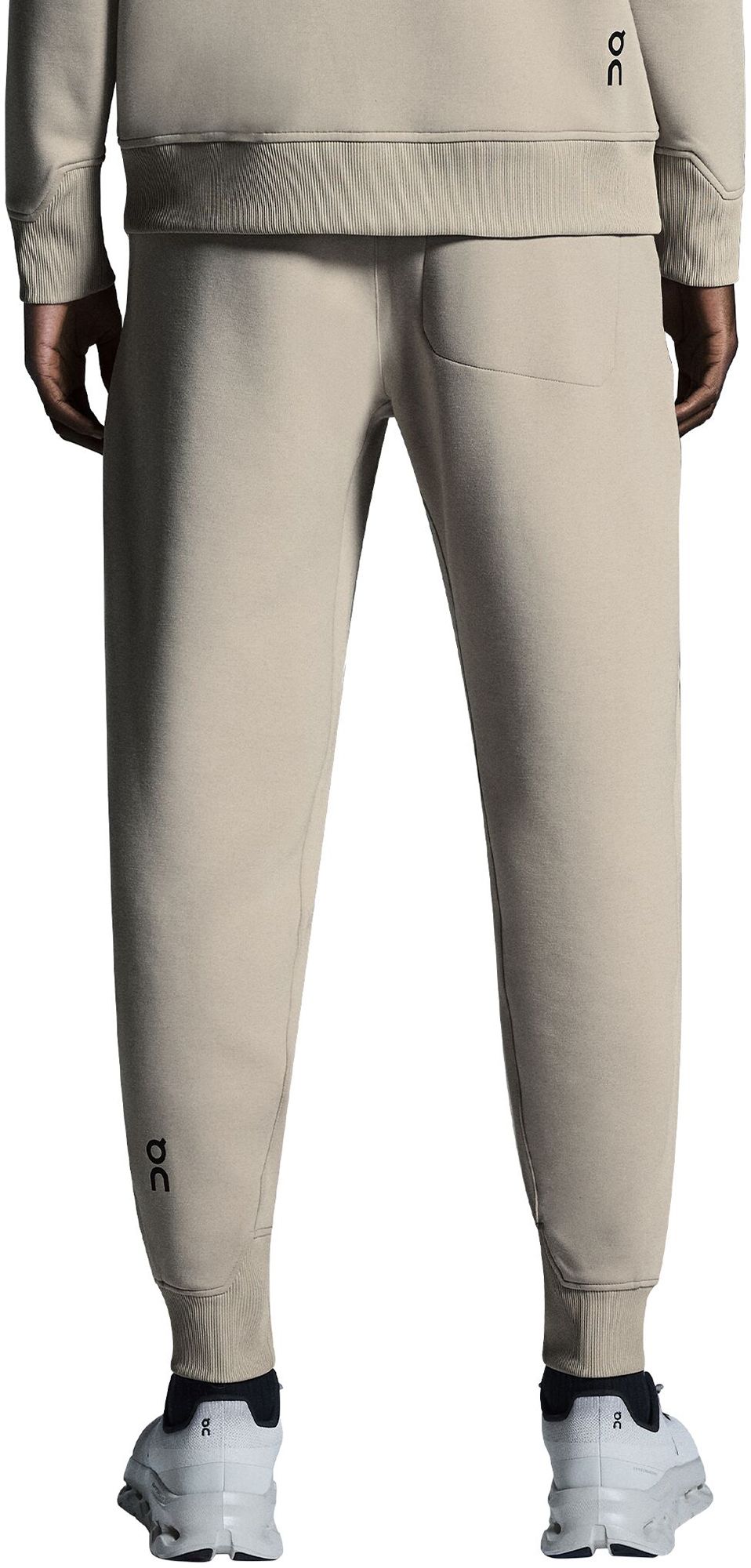 On Men's 24 Sweatpants product image