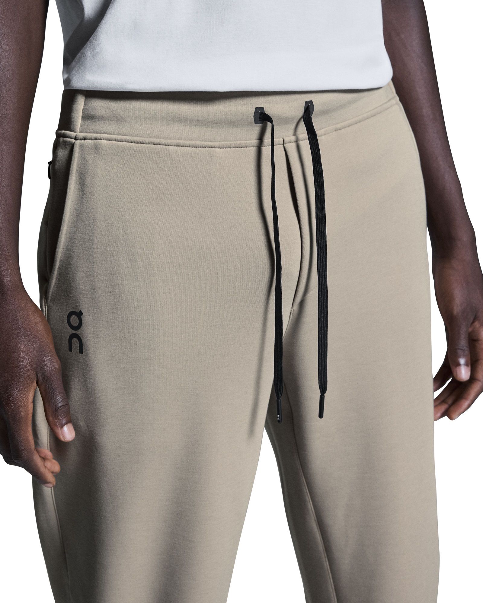 On Men's 24 Sweatpants product image