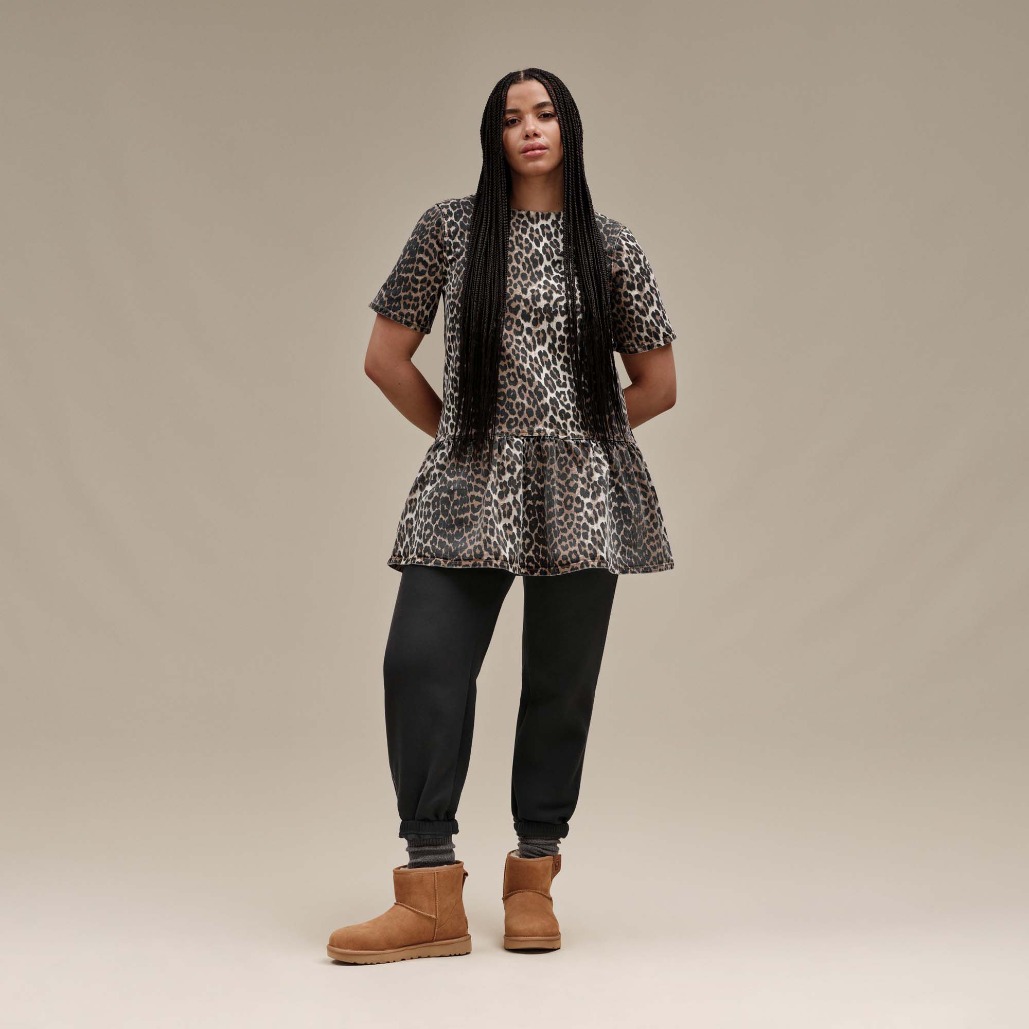 UGG Women's Classic Sweatpants product image