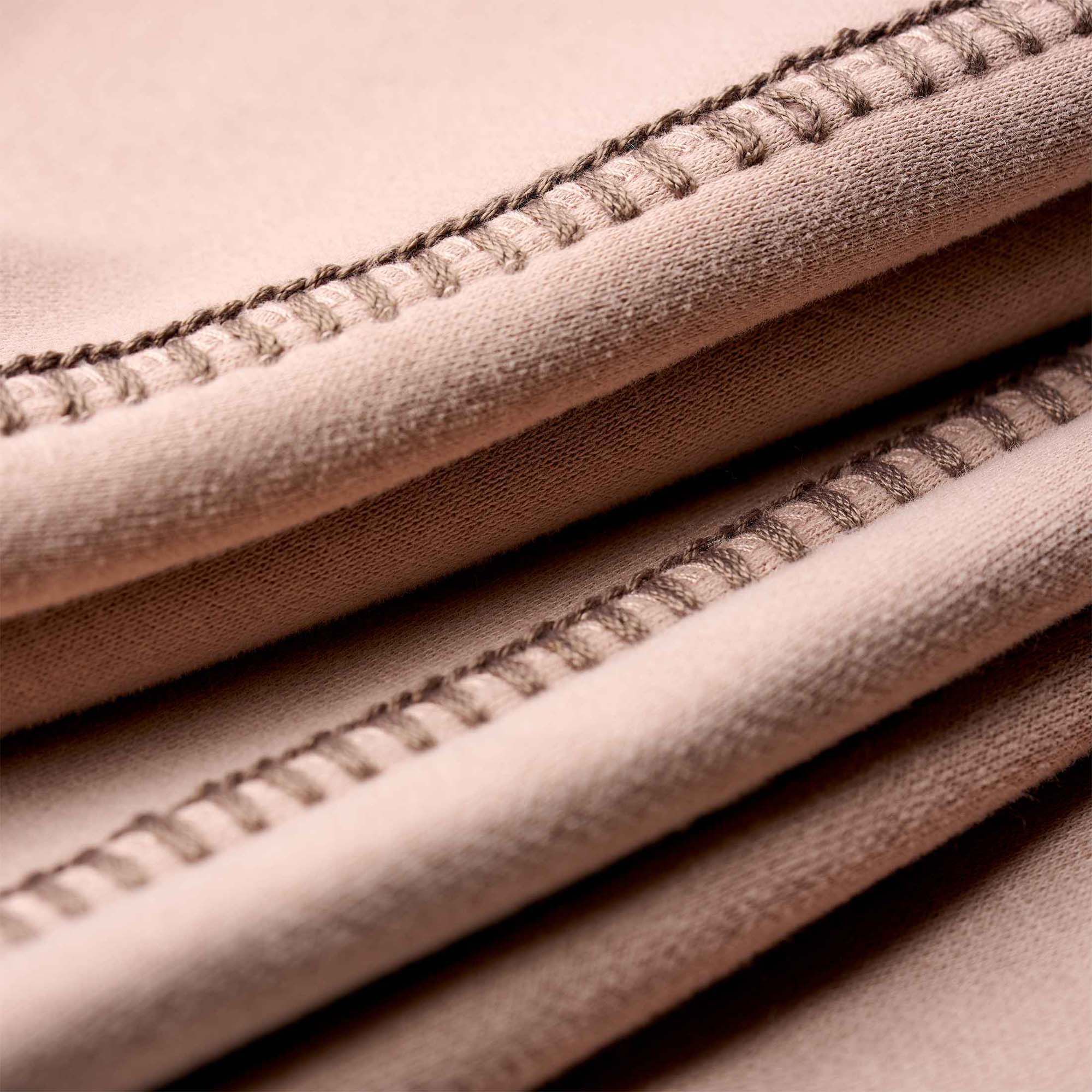 UGG Women's Classic Sweatpants product image