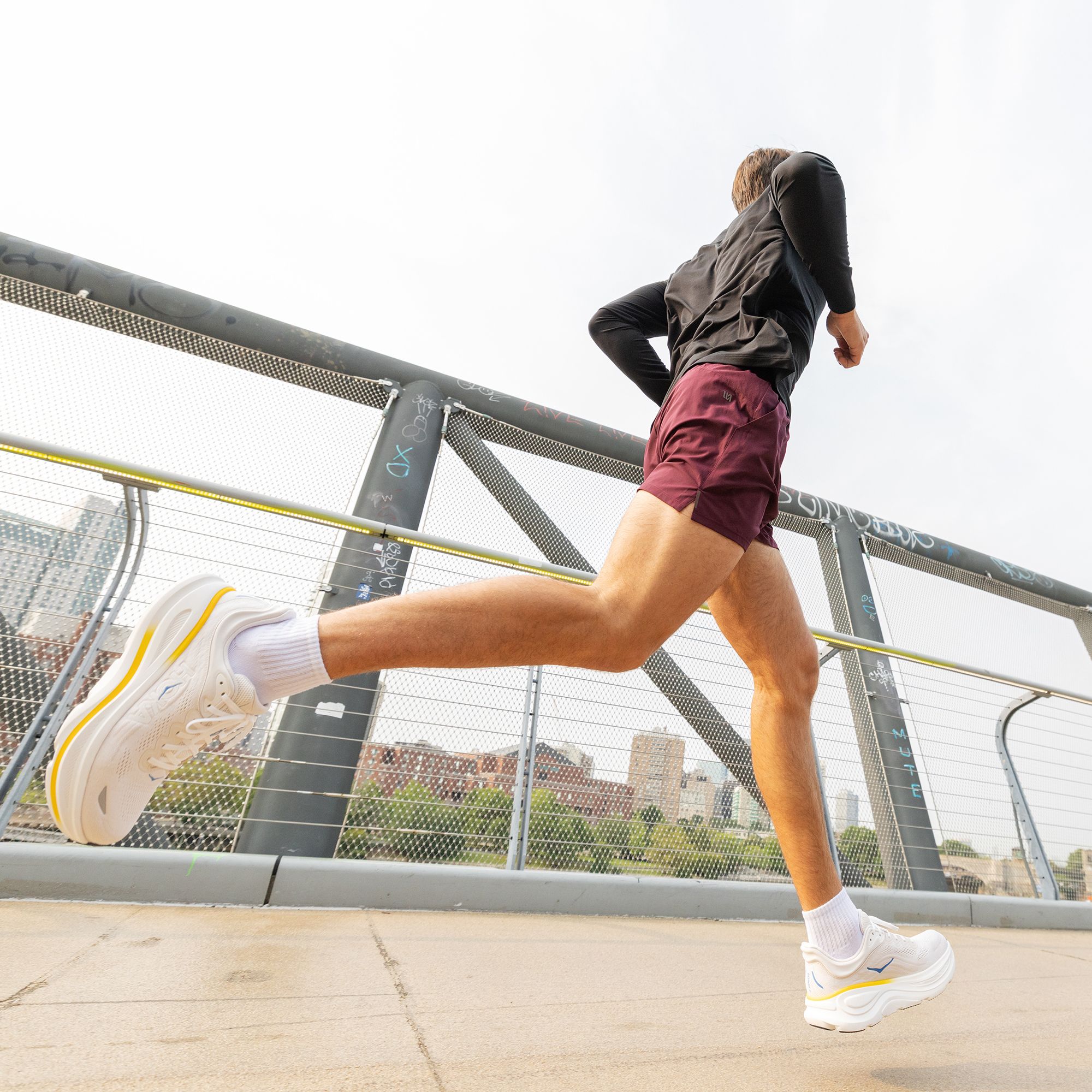 HOKA Men's Bondi 9 Running Shoes product image