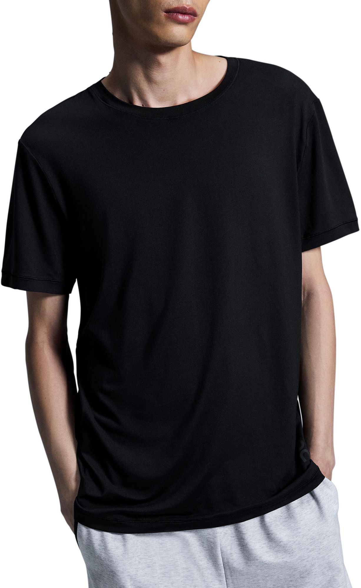 On Men's Studio T-Shirt product image