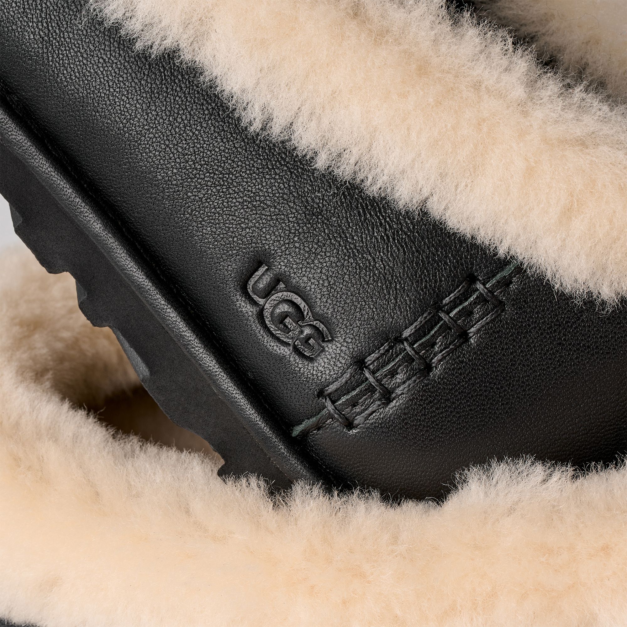 UGG Women's Zora Leather Ballet Shoes product image