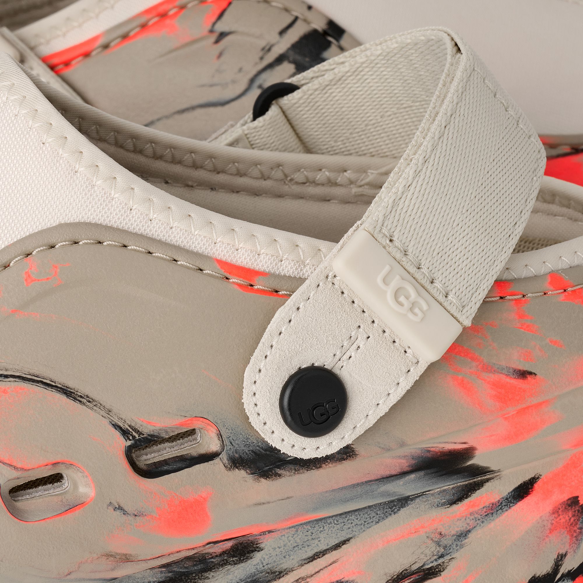 UGG Men's PeakMod Mix Shoe product image