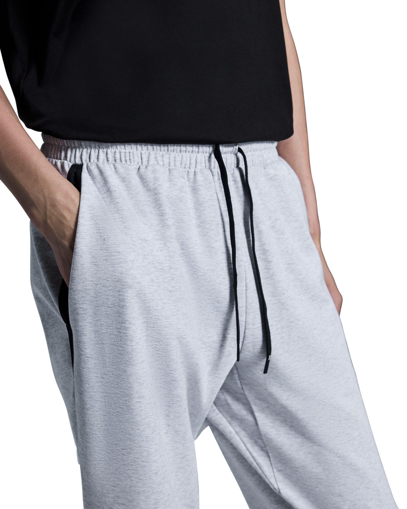 On Men's Studio Joggers product image