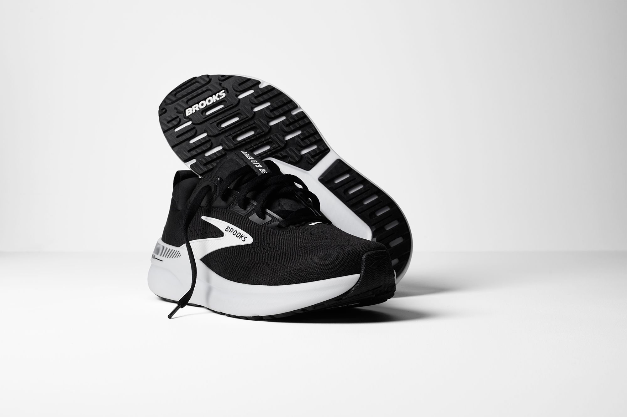 Brooks Women's Ariel GTS 26 Running Shoes product image