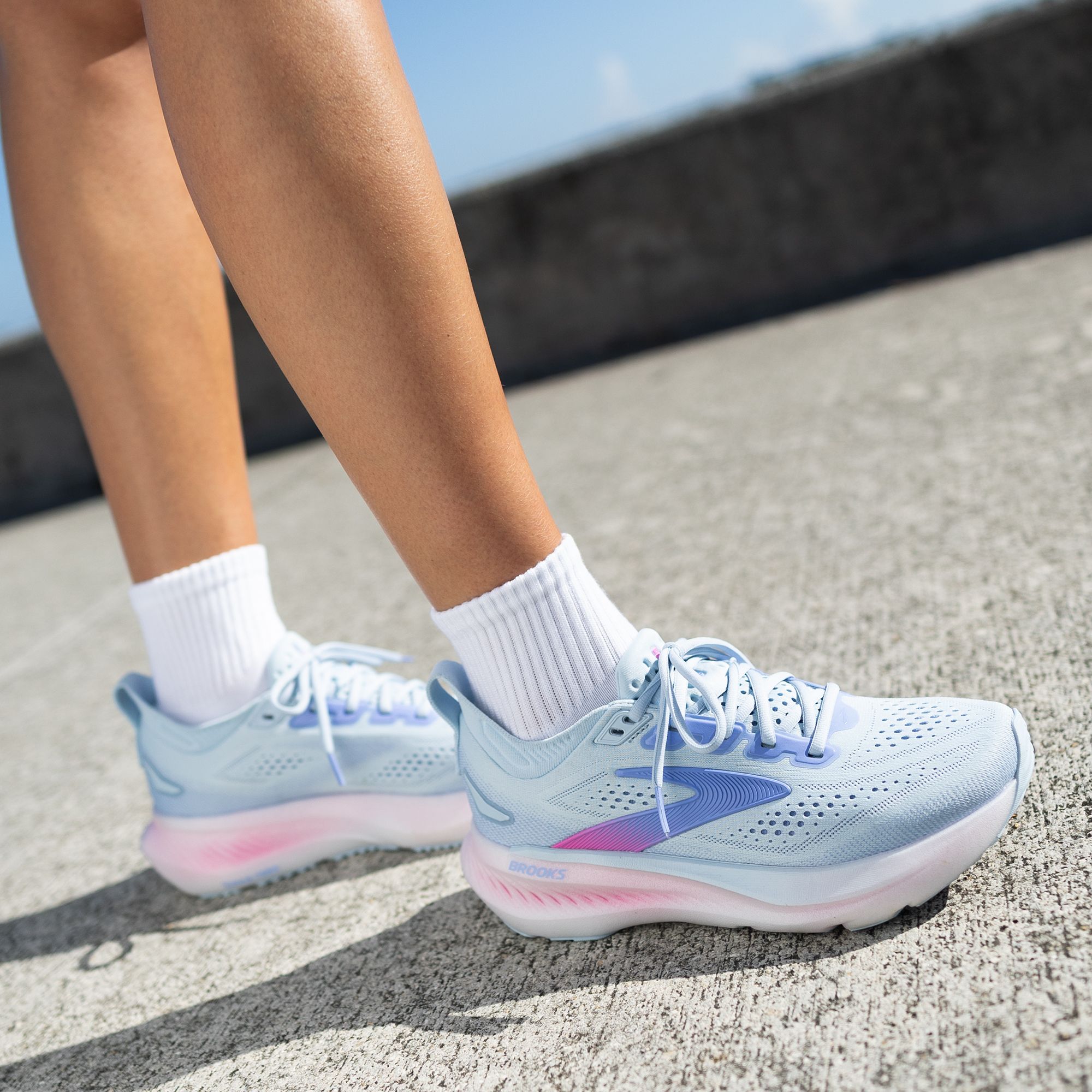 Brooks Women's Glycerin 23 Running Shoes product image