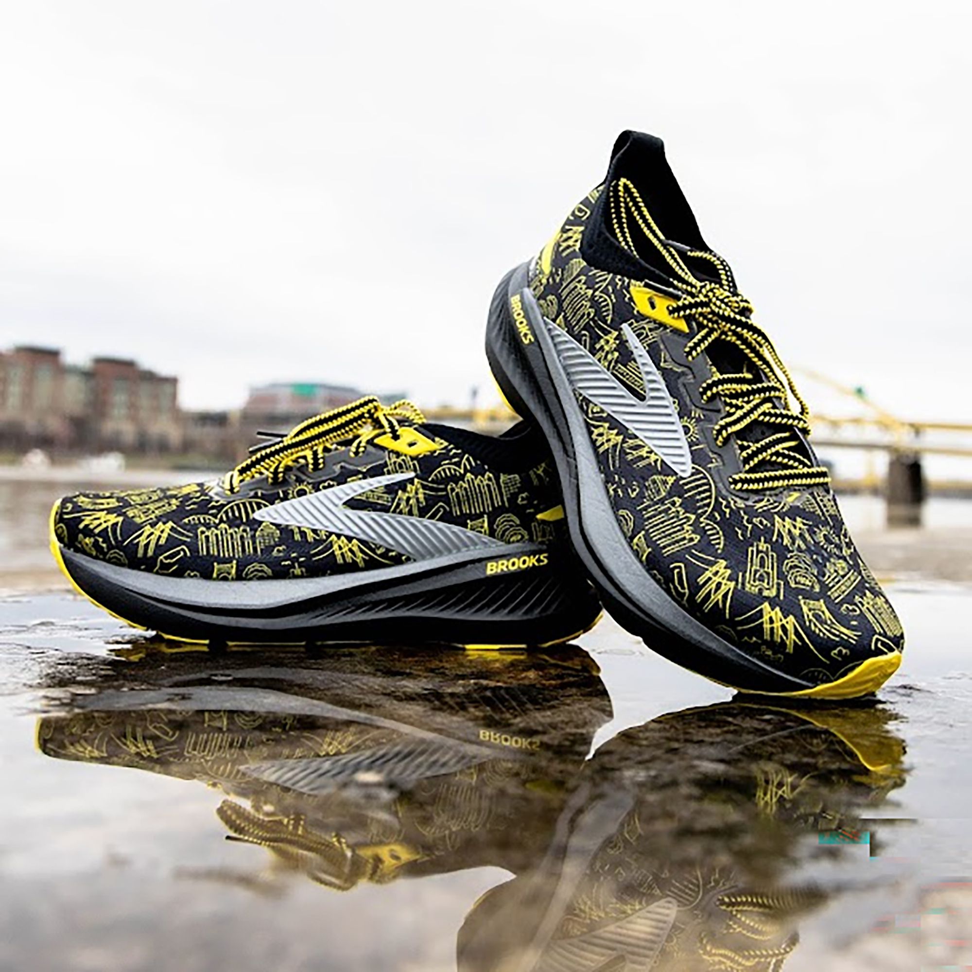 Brooks Women's Glycerin 23 Running Shoes product image