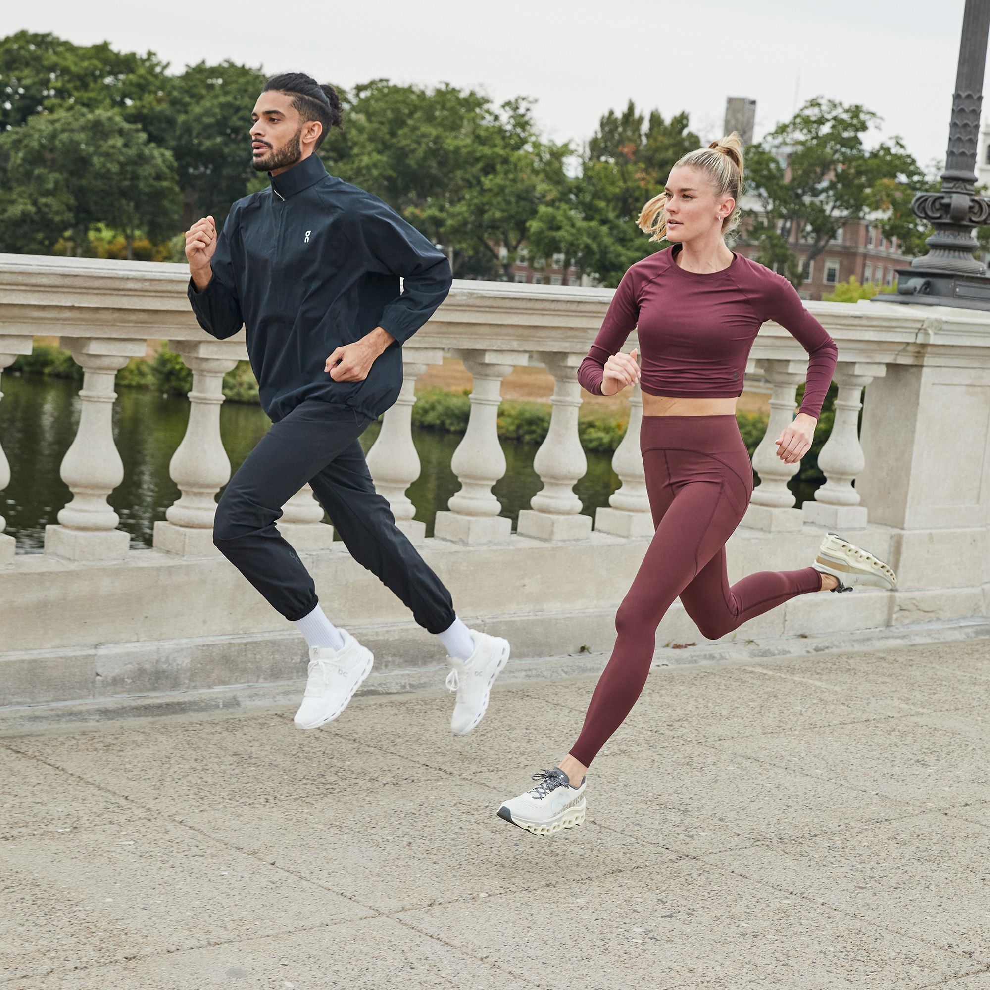 On Women's Movement Tights Long product image