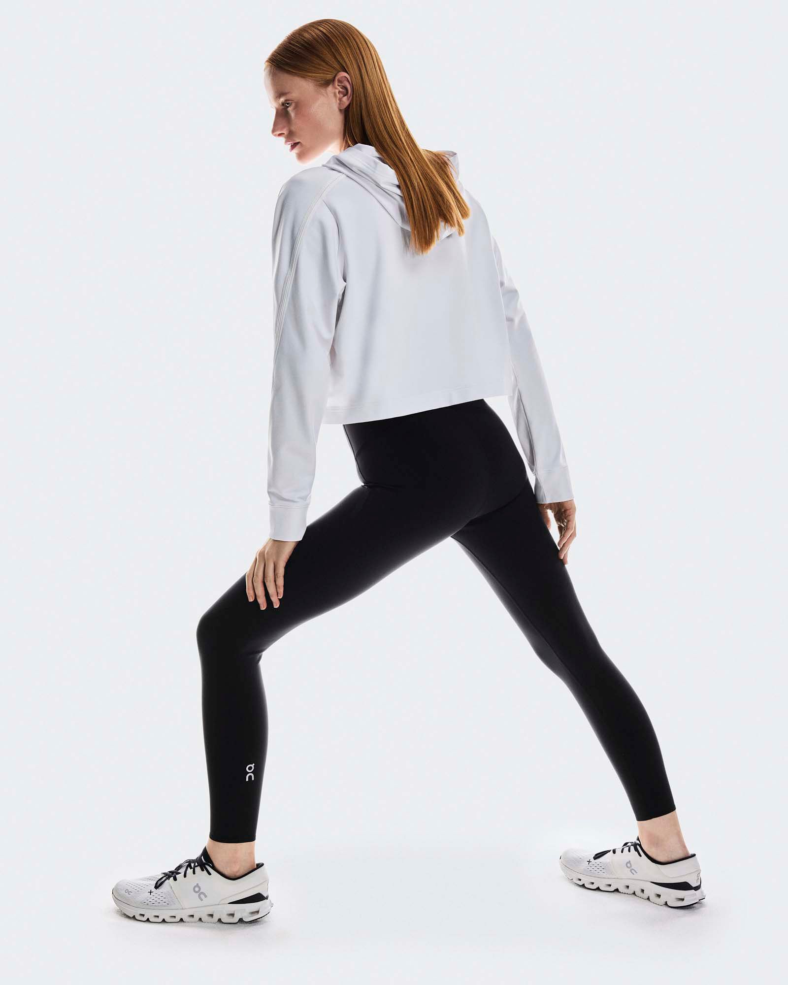 On Women's Train 7/8 Tights product image