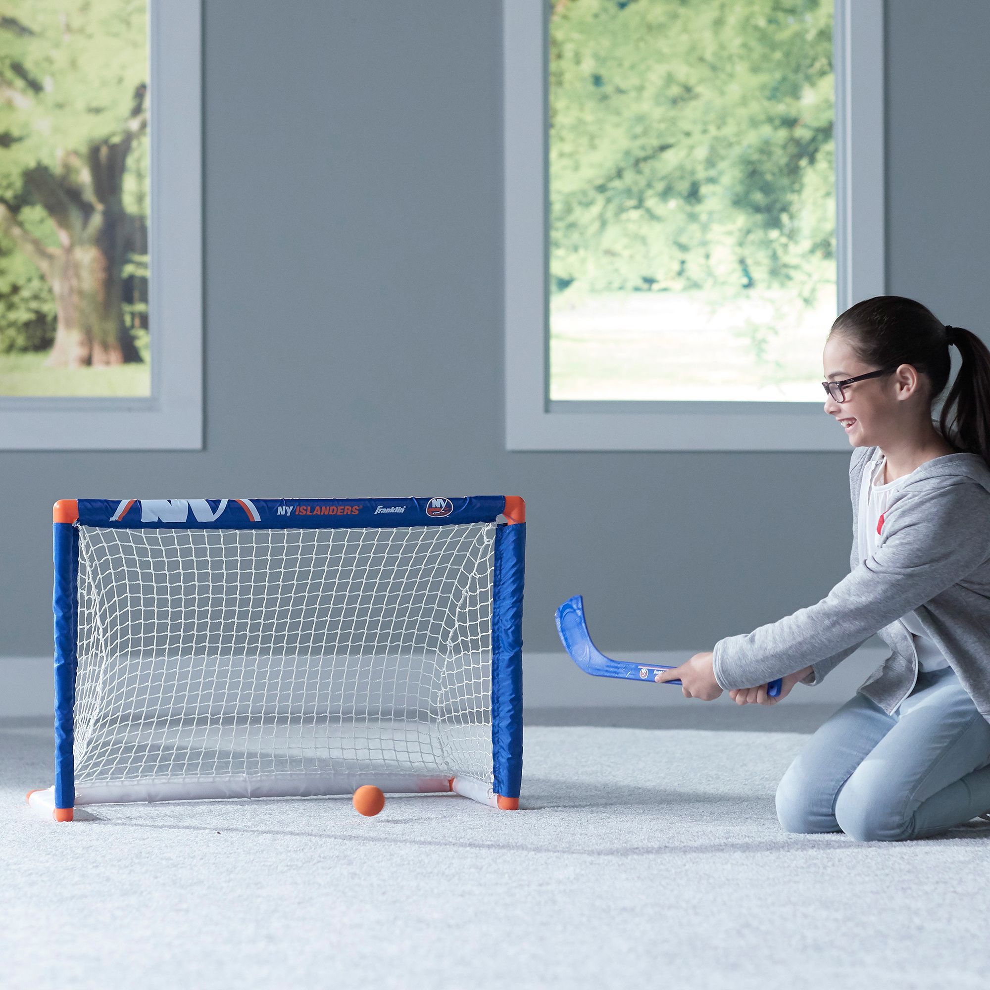 Franklin NHL Team Mini Knee Hockey Set product image