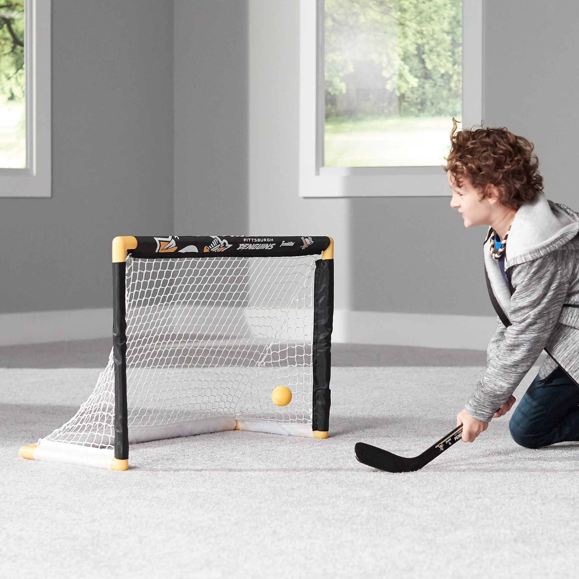 Franklin NHL Team Mini Knee Hockey Set product image