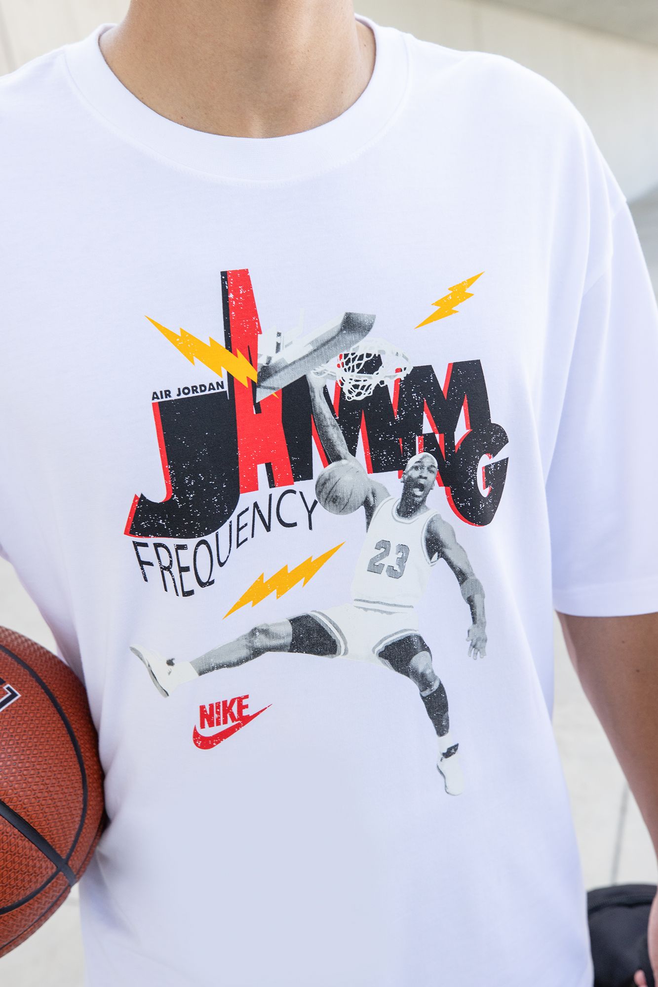 Jordan Men's Brand Jamming Frequency Graphic T-Shirt product image