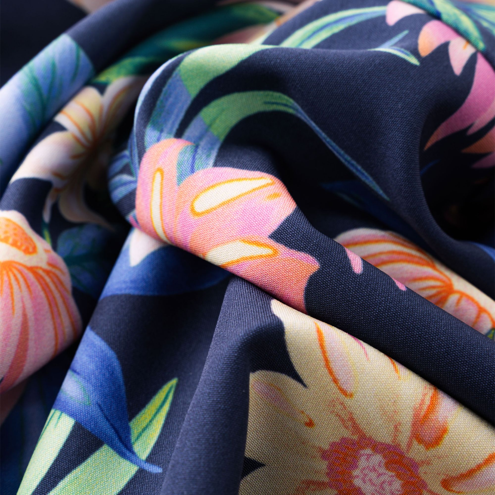 Chubbies Men's Classic Lined 5.5" Swim Trunks product image