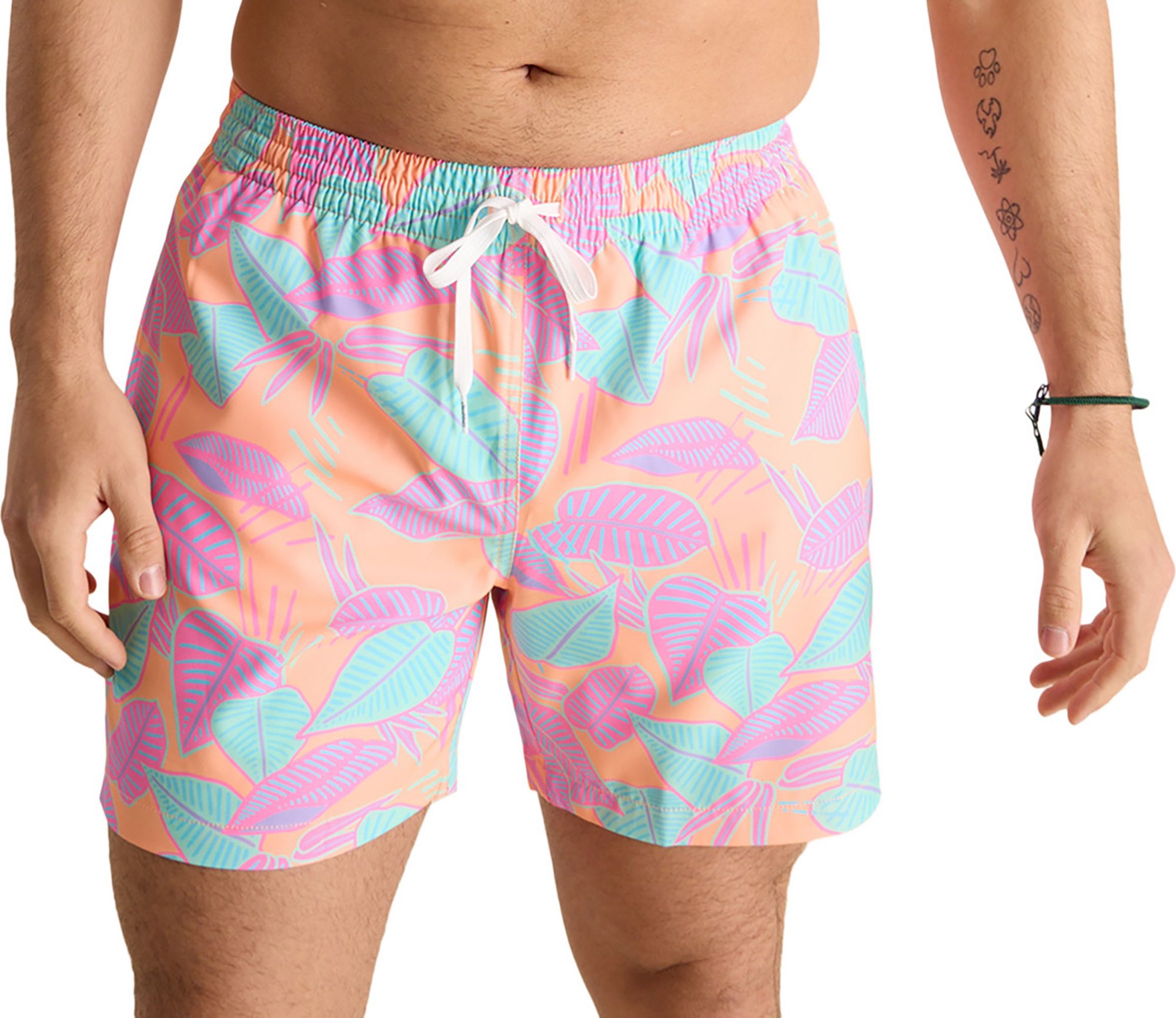Chubbies Men's Classic Lined 5.5" Swim Trunks product image