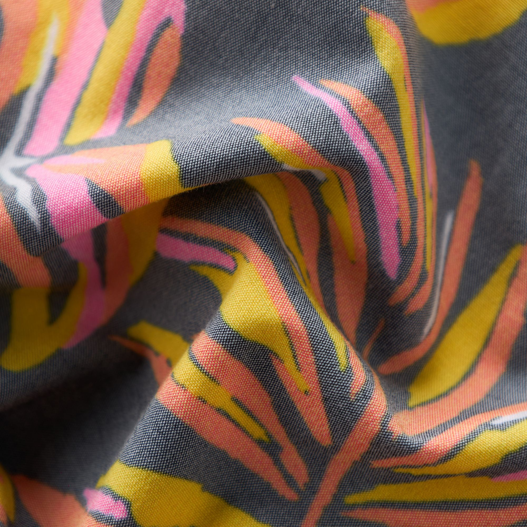 Chubbies Men's Classic Lined 5.5" Swim Trunks product image