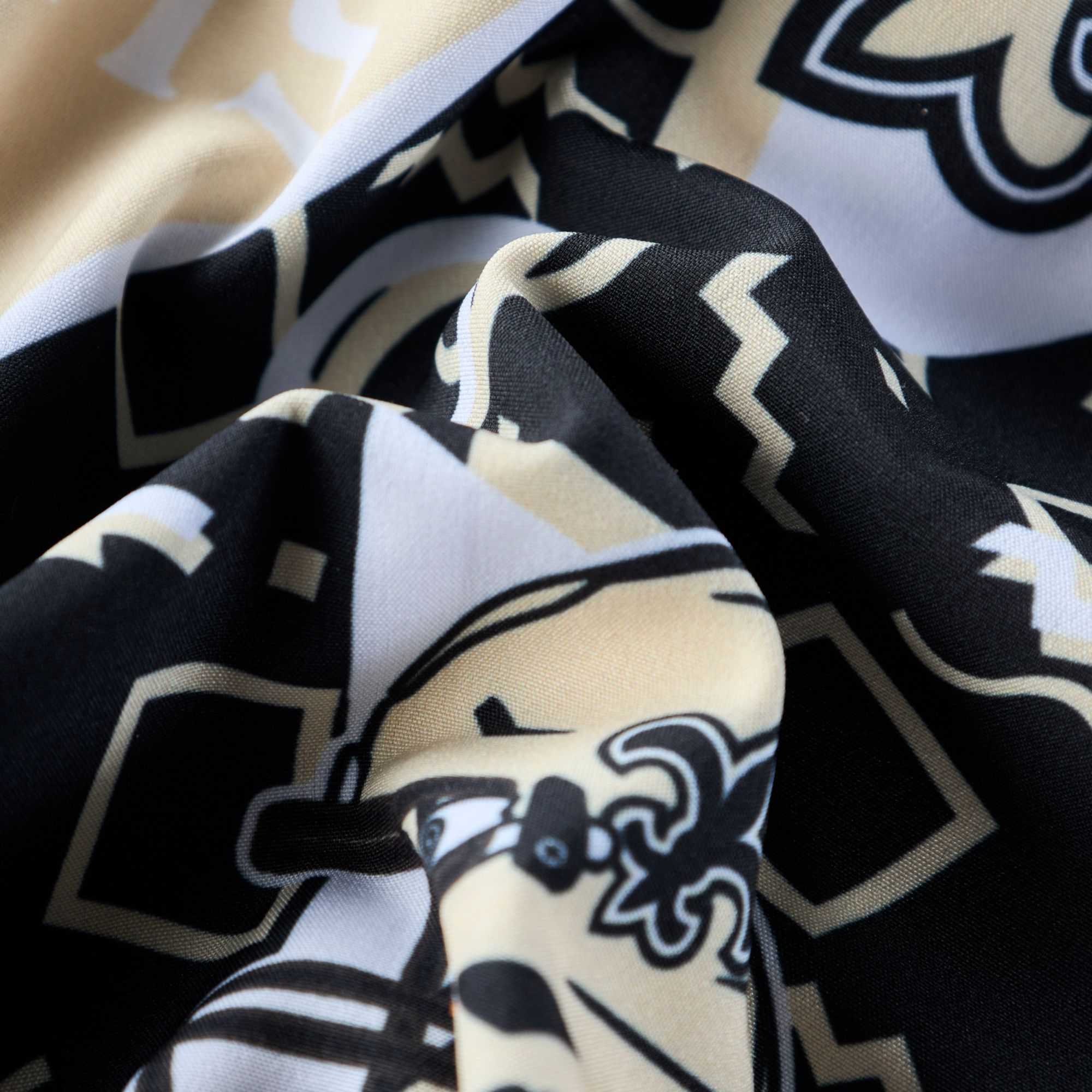 chubbies Men's New Orleans Saints Black Game Day Swim Trunks product image