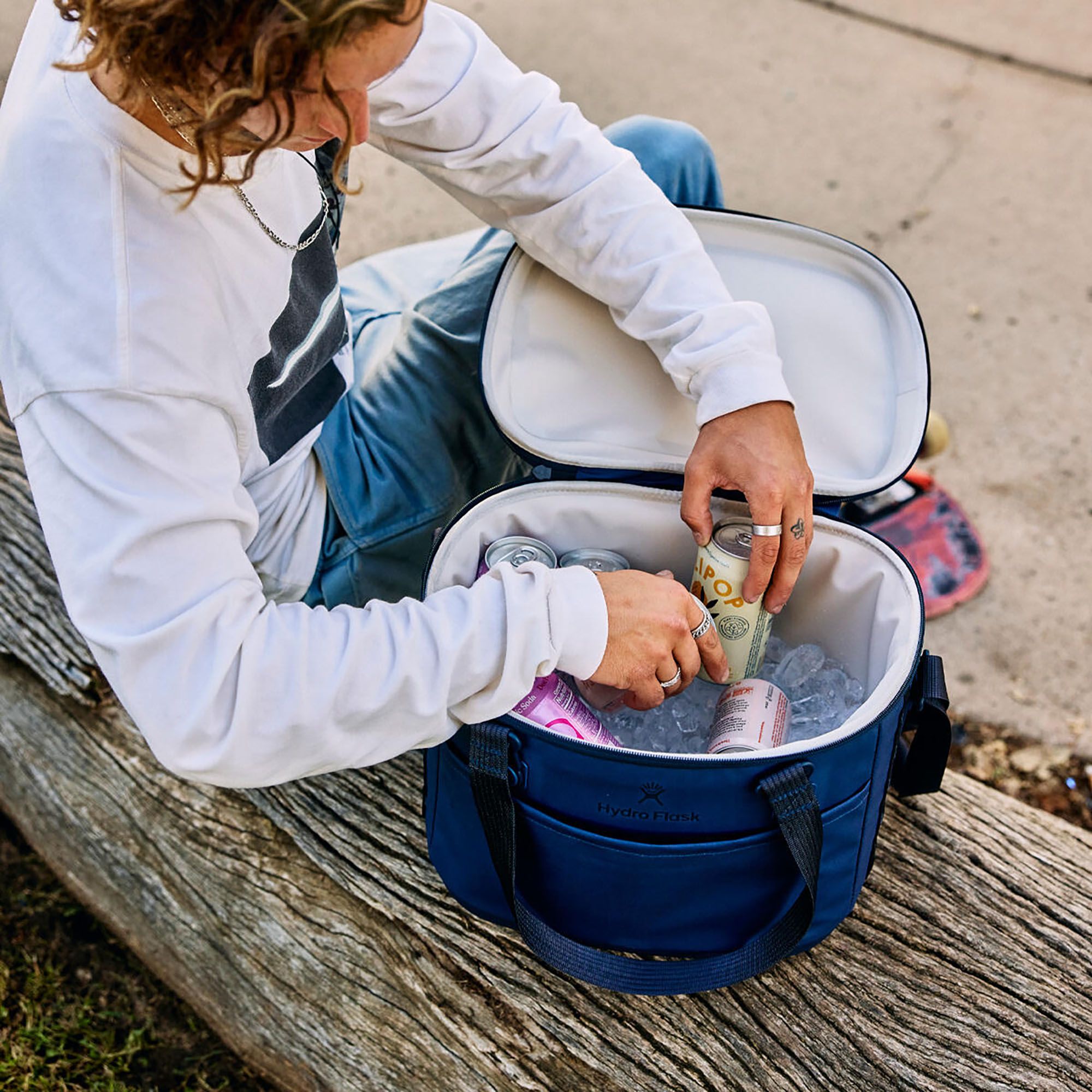 Hydro Flask Carryout 15L Soft Cooler product image