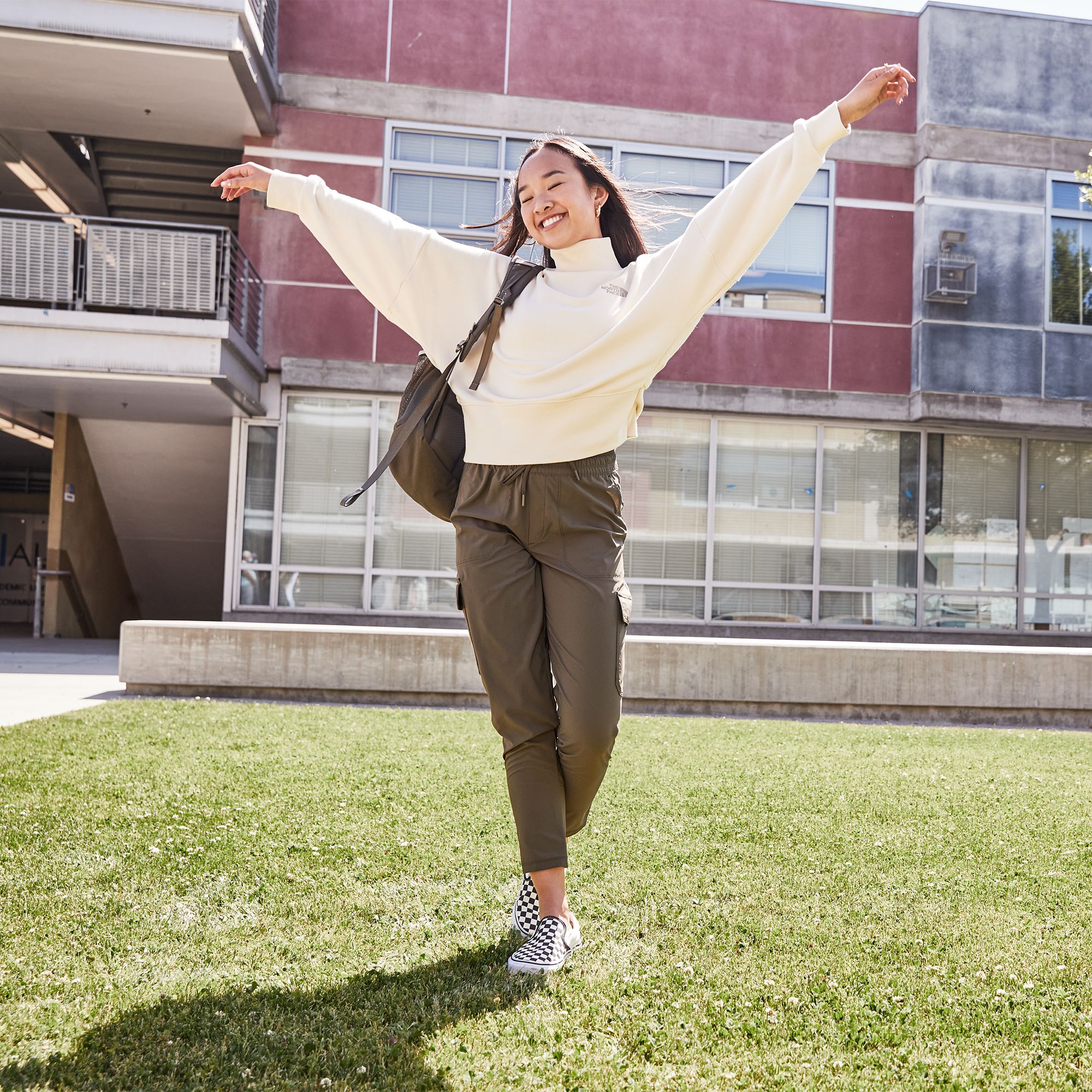 The North Face Women's Never Stop Wearing Cargo Pants product image