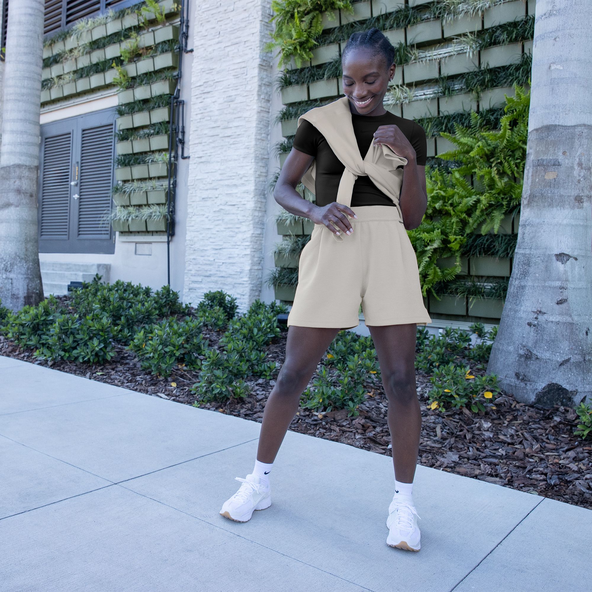 Nike Women's 24.7 ImpossiblySoft Dri-FIT 4'' Shorts product image