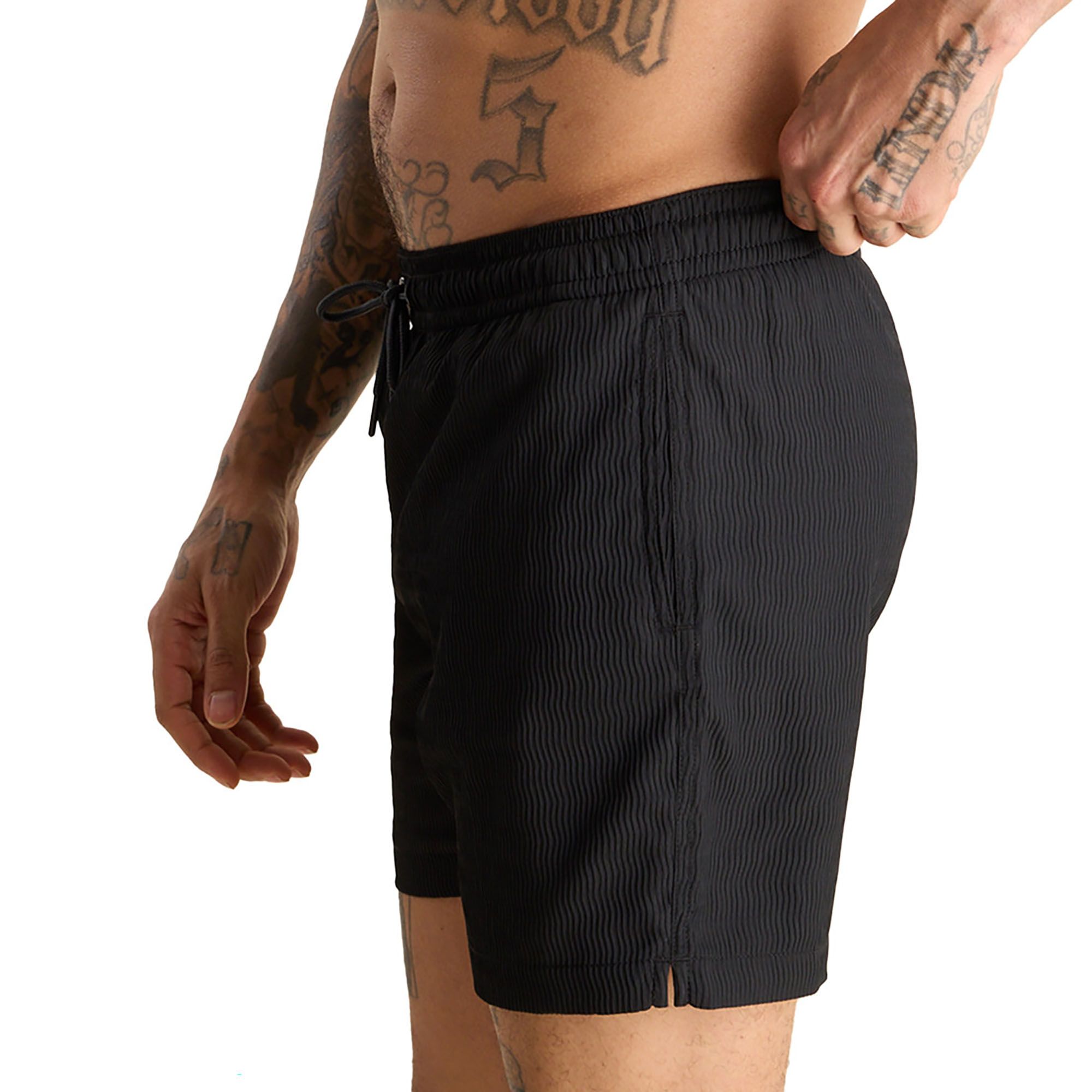 Chubbies Men's 5.5" Lined Textured Swim Trunks product image